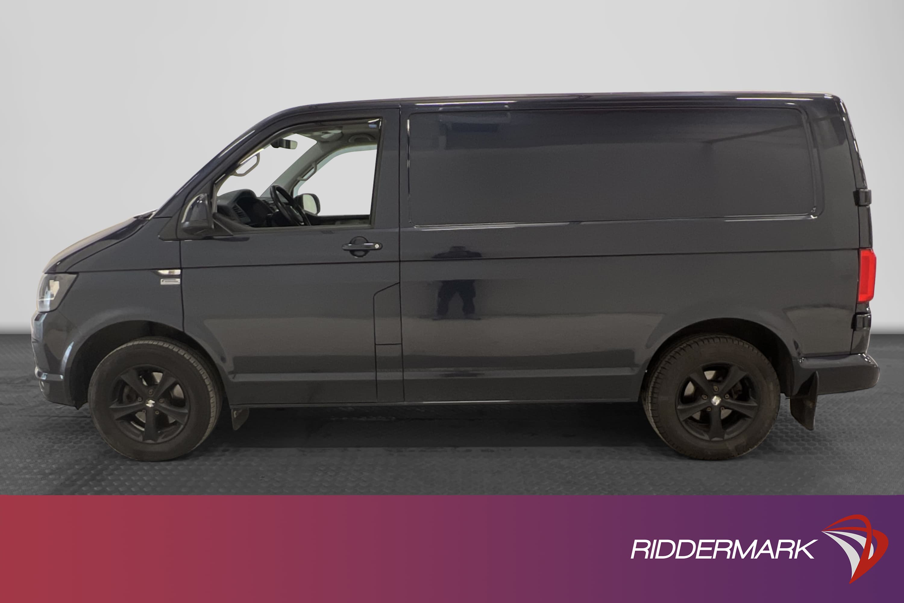Volkswagen Transporter 2.0 DSG PDC Värmare Dragkrok Moms