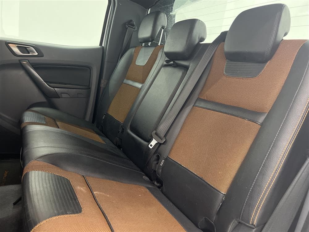Ford Ranger Wildtrak 3.2 TDCi Eu6 4WD Värmare Diff Moms interiör