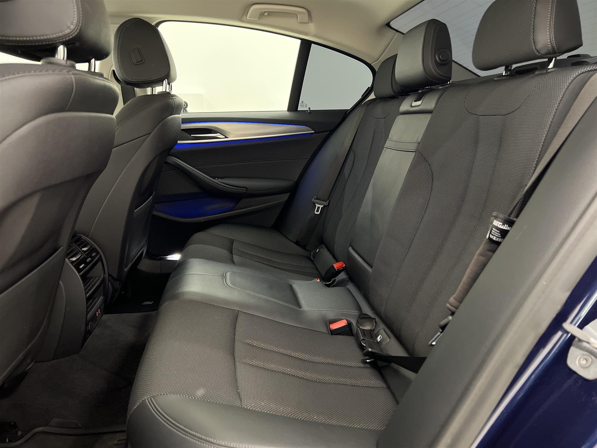 BMW 520 d xDrive 190hk Sportline HiFi Navi Drag 0,47l/milinteriör