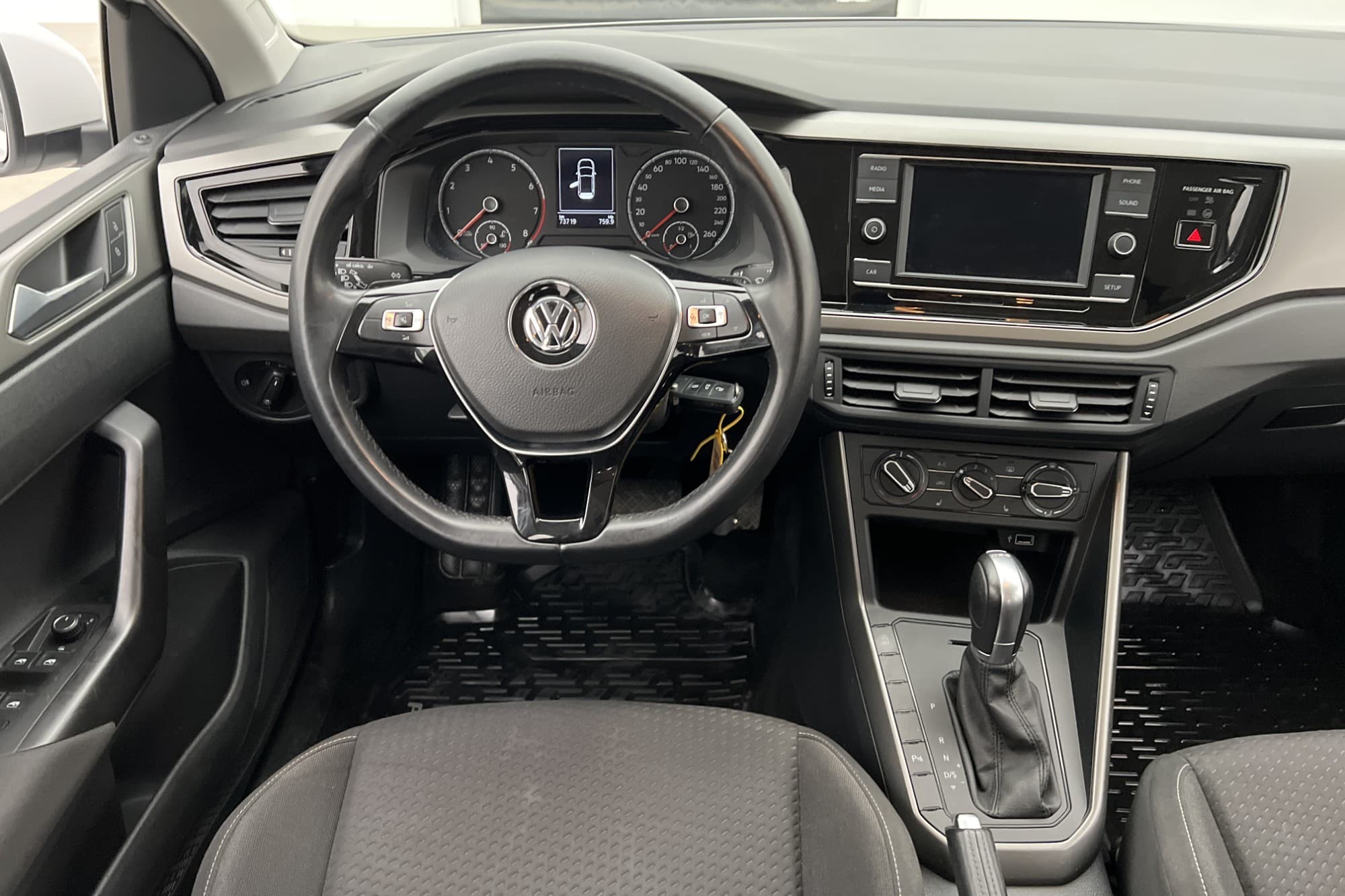 Volkswagen Polo 1.0 TSI 95hk Komfort Sensorer Bluetooth