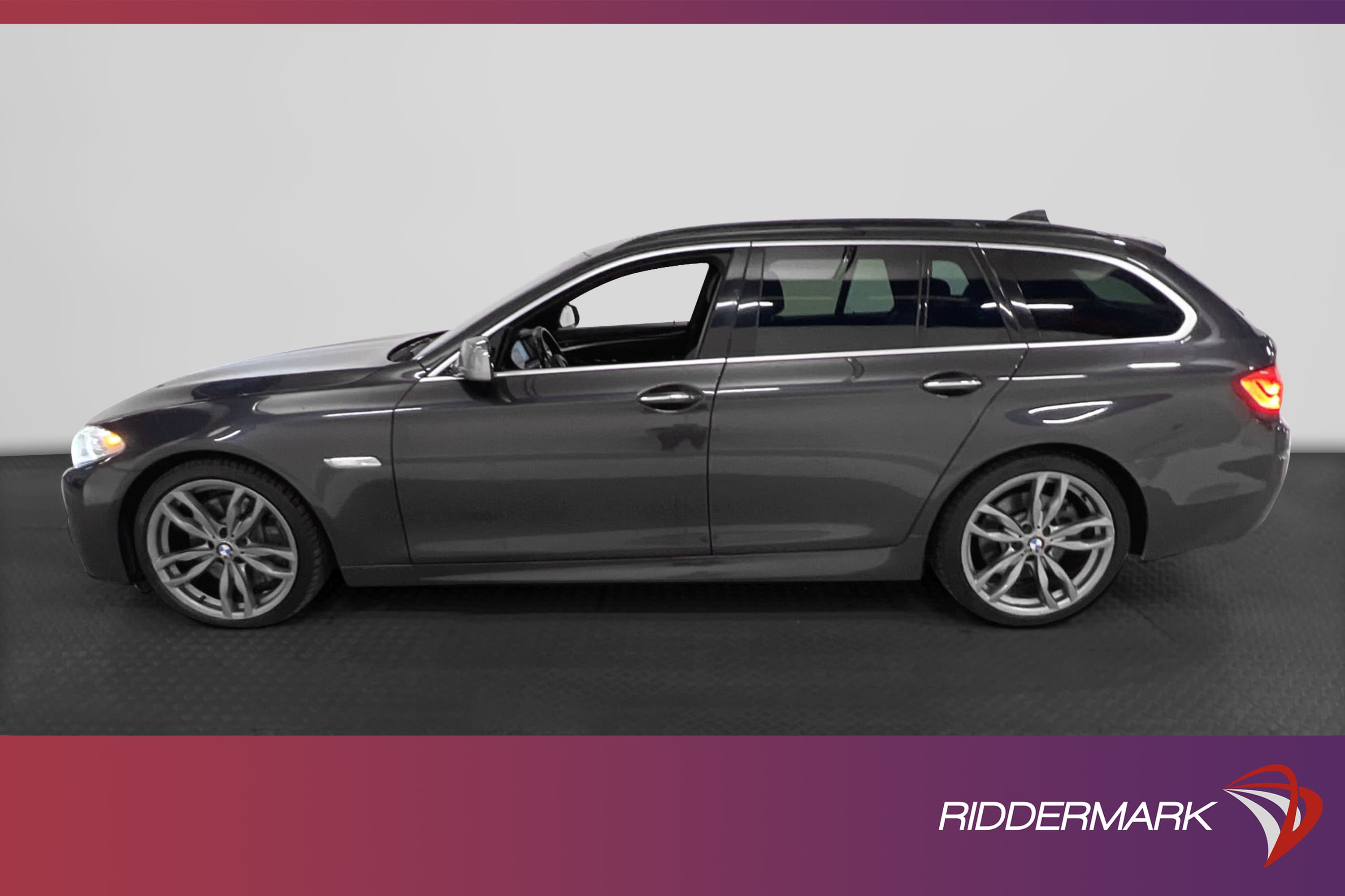 BMW M550d xDrive 381hk M-Sport Pano Skinn Navi Kamera Drag