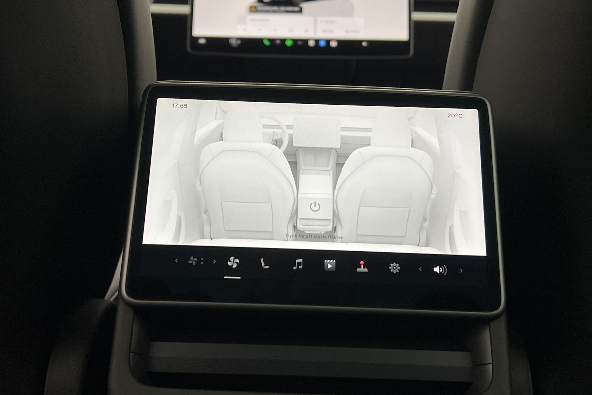 Tesla Model 3 Standard Range Autoopilot Pano Svensksåld