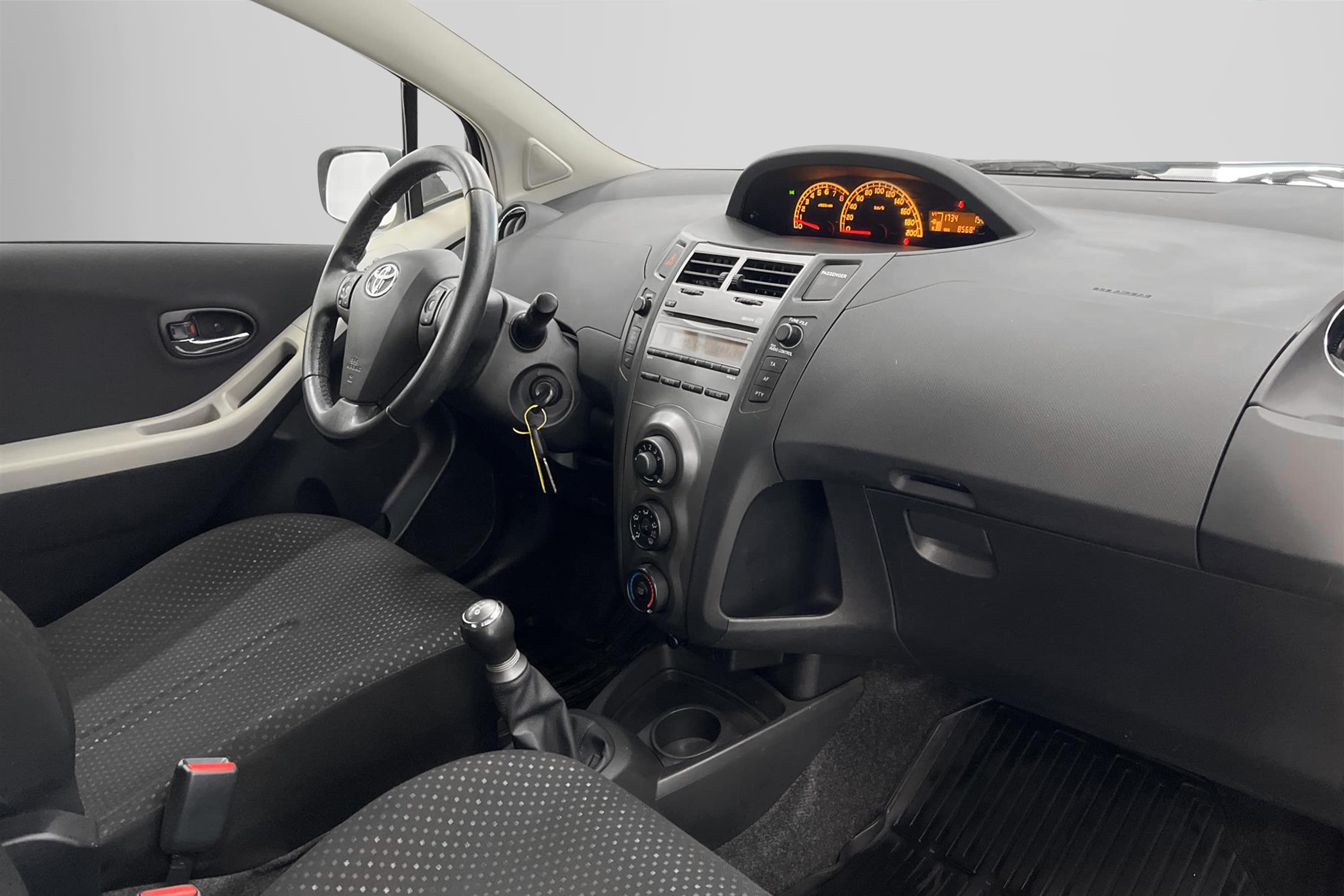 Toyota Yaris 1.0 VVT-i 69hk Låg Skatt 0,49L/mil