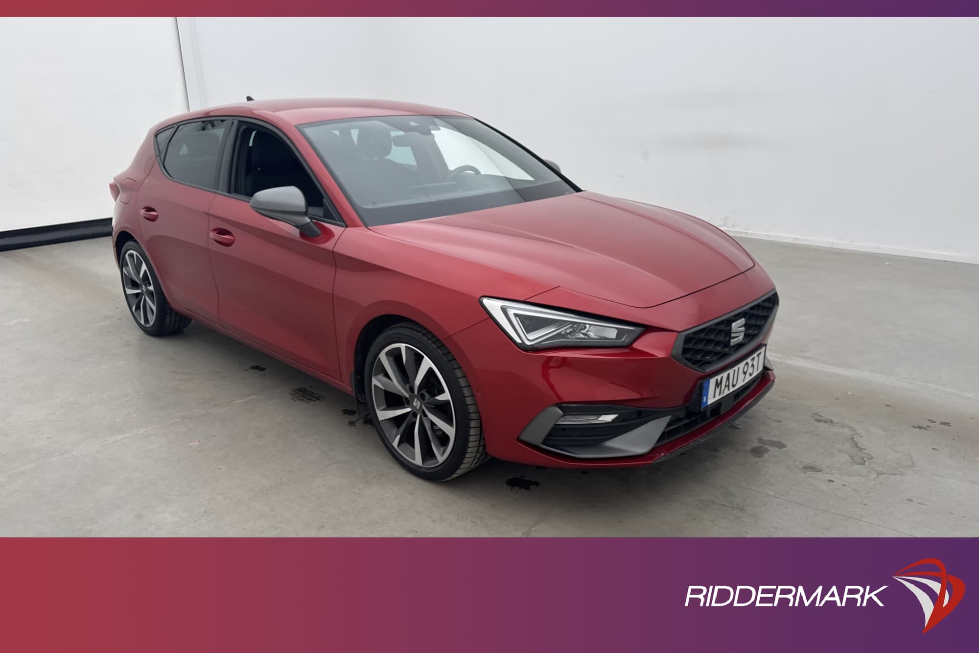 SEAT Leon 1.5 eTSI 150hk FR Cockpit M&K-Värmare Kamera Navi
