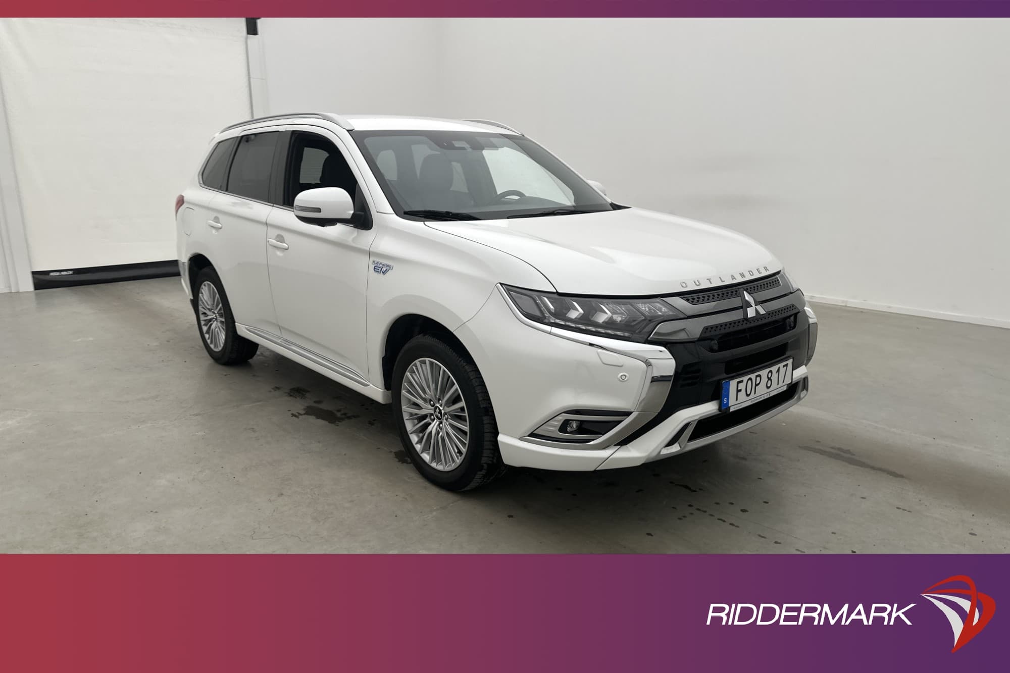 Mitsubishi Outlander P-HEV 4WD 230hk