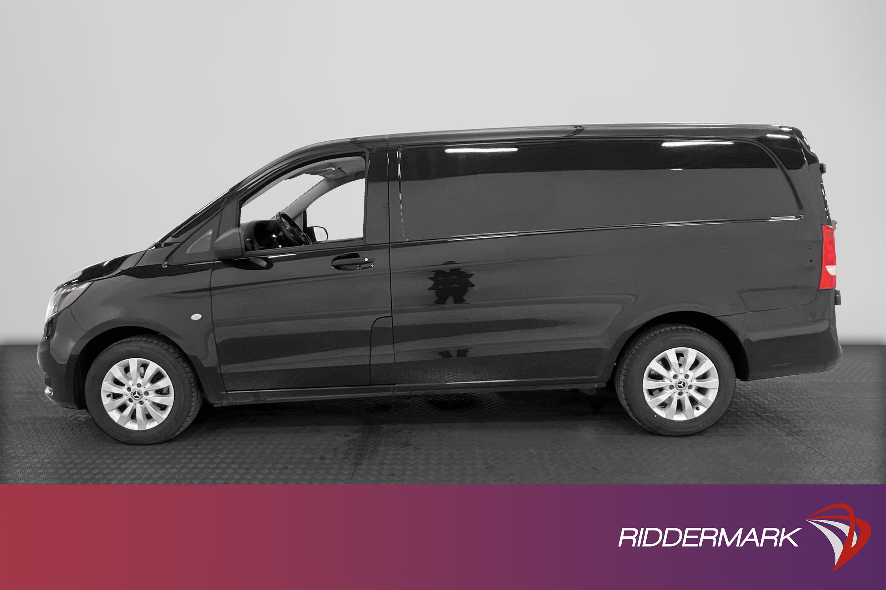 Mercedes-Benz Vito 116 Automat Drag Navi Värmare Moms