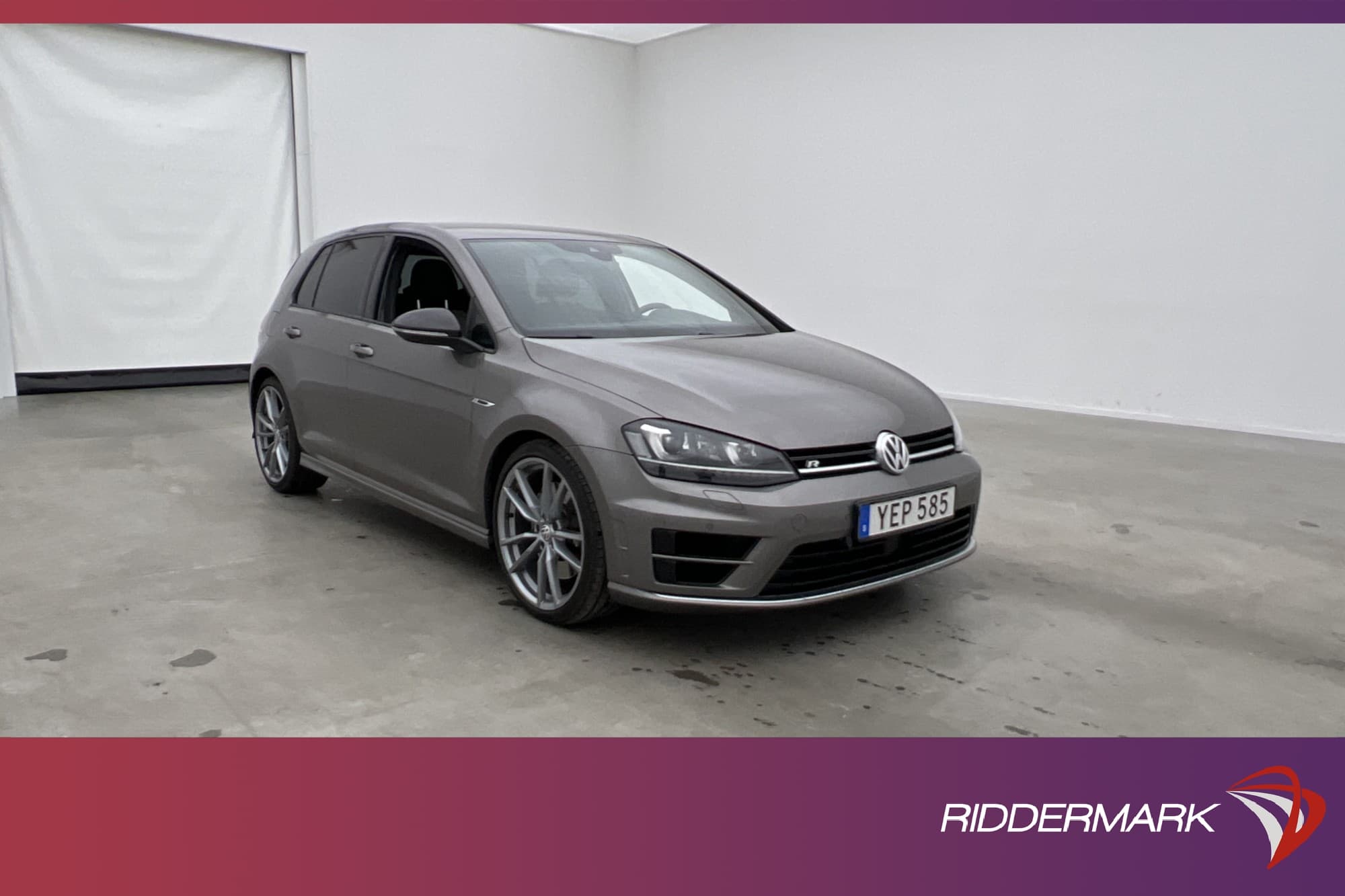 Volkswagen Golf R 4M 300hk