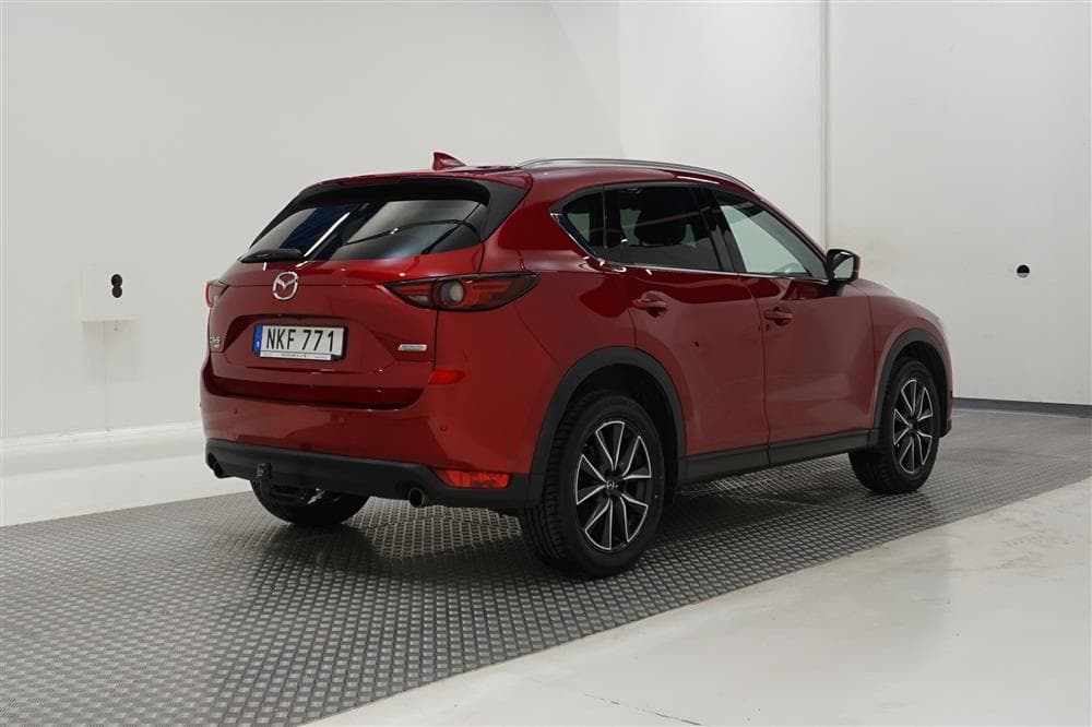 Mazda CX-5 2.5 194hk AWD Optimum Bose HUD Navi Skinn Dragexteriör