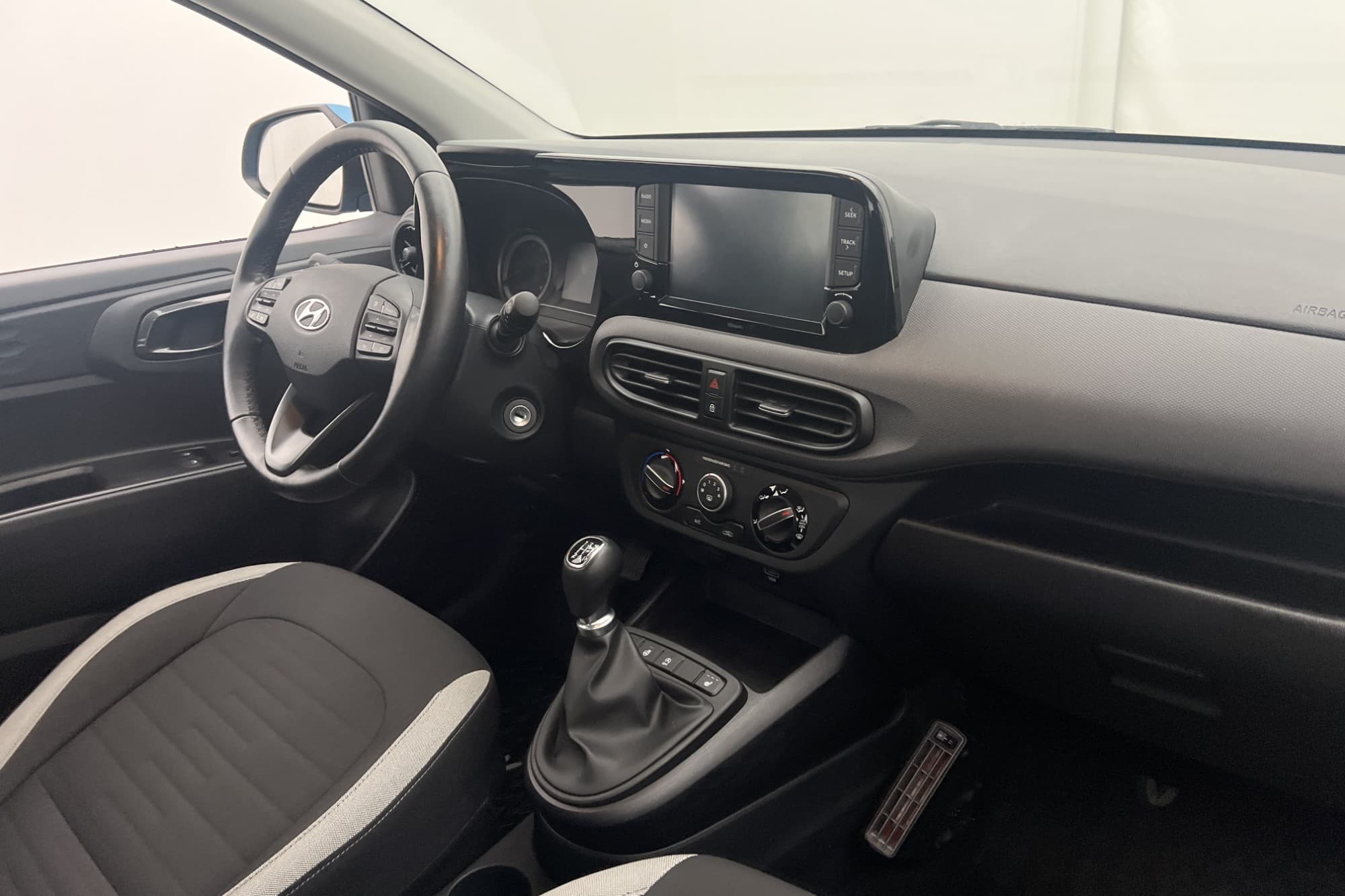 Hyundai i10 1.0 67hk Essential Värmare CarPlay Rattvärme