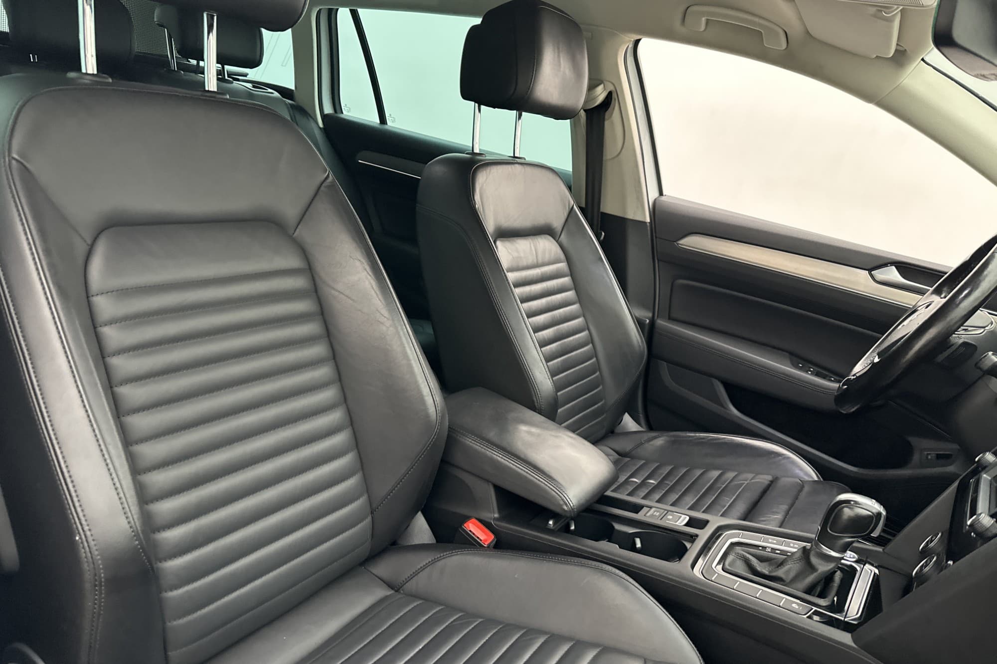 Volkswagen Passat R-Line Executive Värmare Kamera Skinn