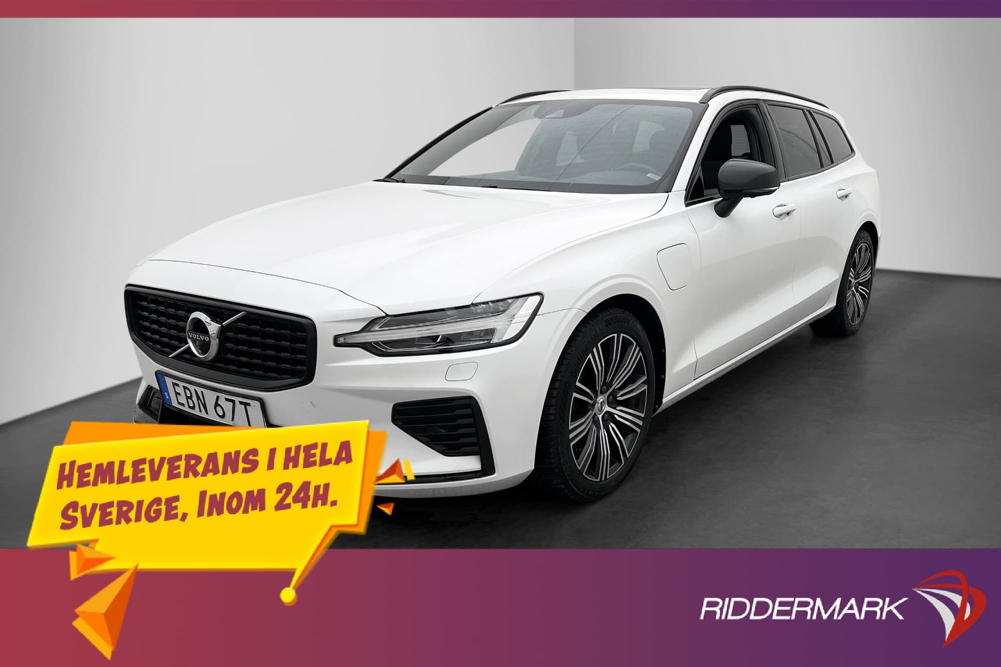 Volvo V60 Recharge T8 AWD 456hk R-Design Pano B&W Drag Värm