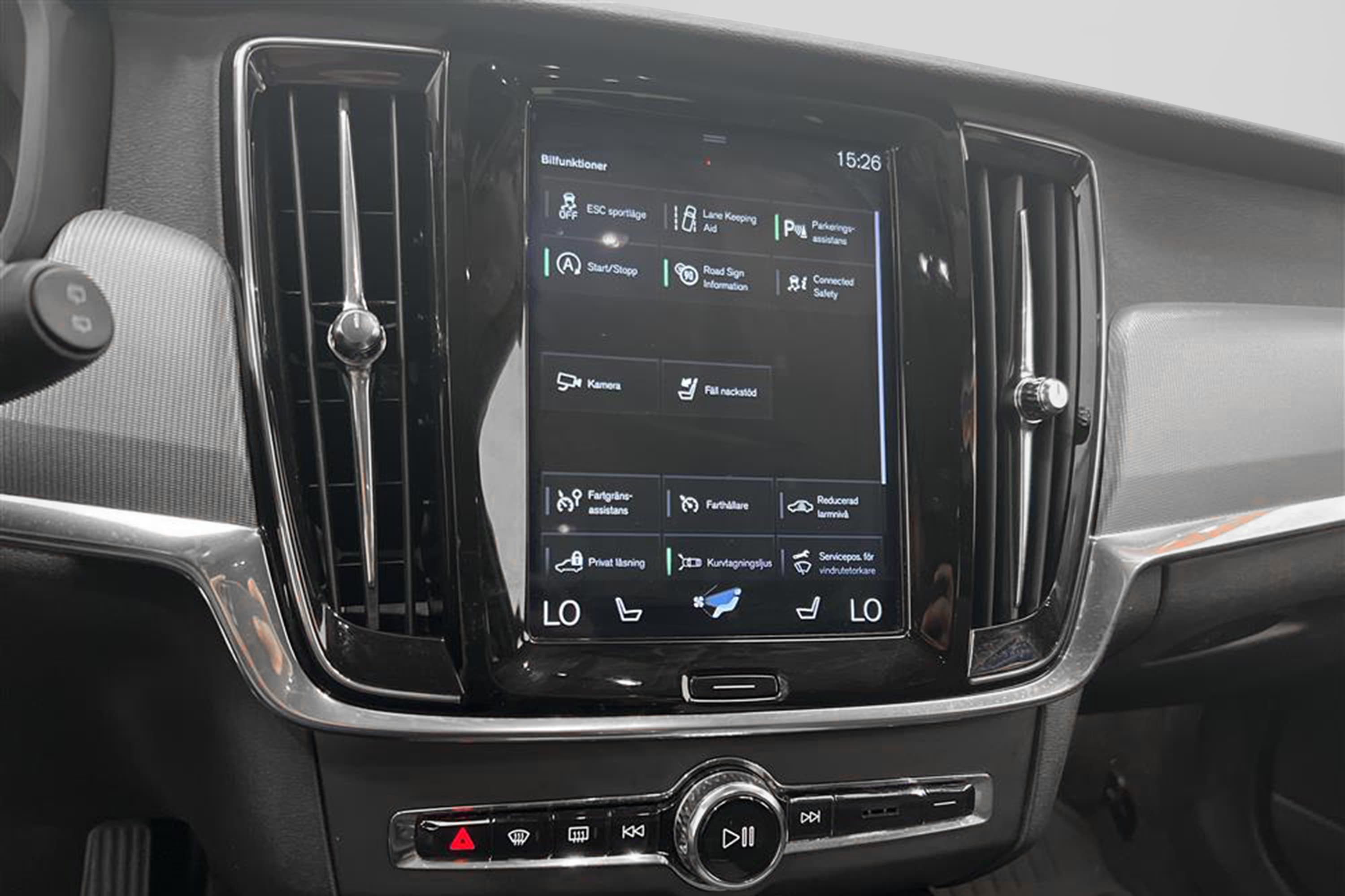 Volvo V90 D4 Cross Country AWD 190hk VOC Värmare Kamera Draginteriör