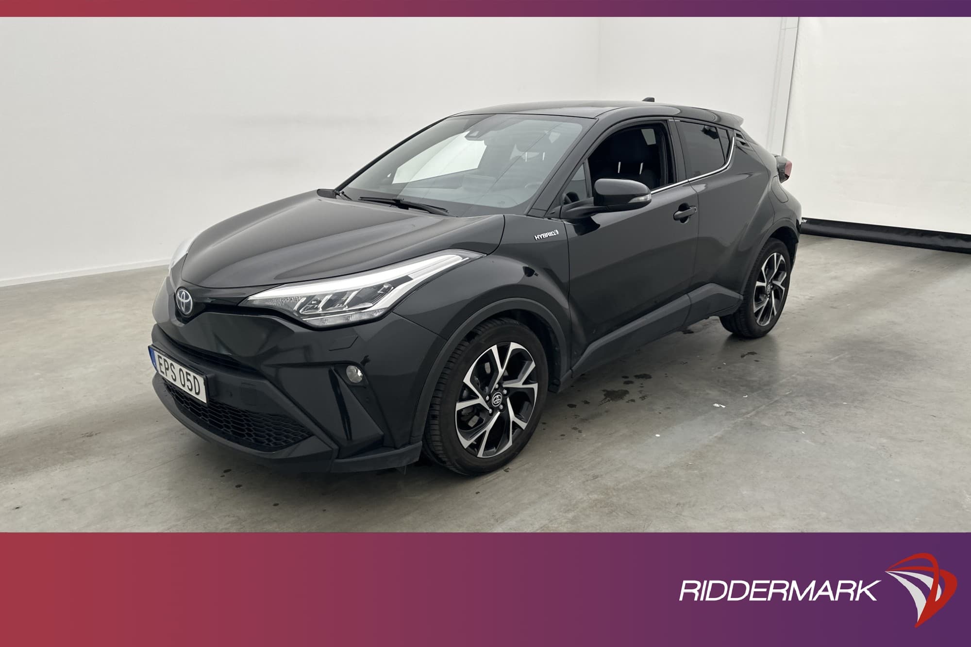 Toyota C-HR Hybrid 122hk