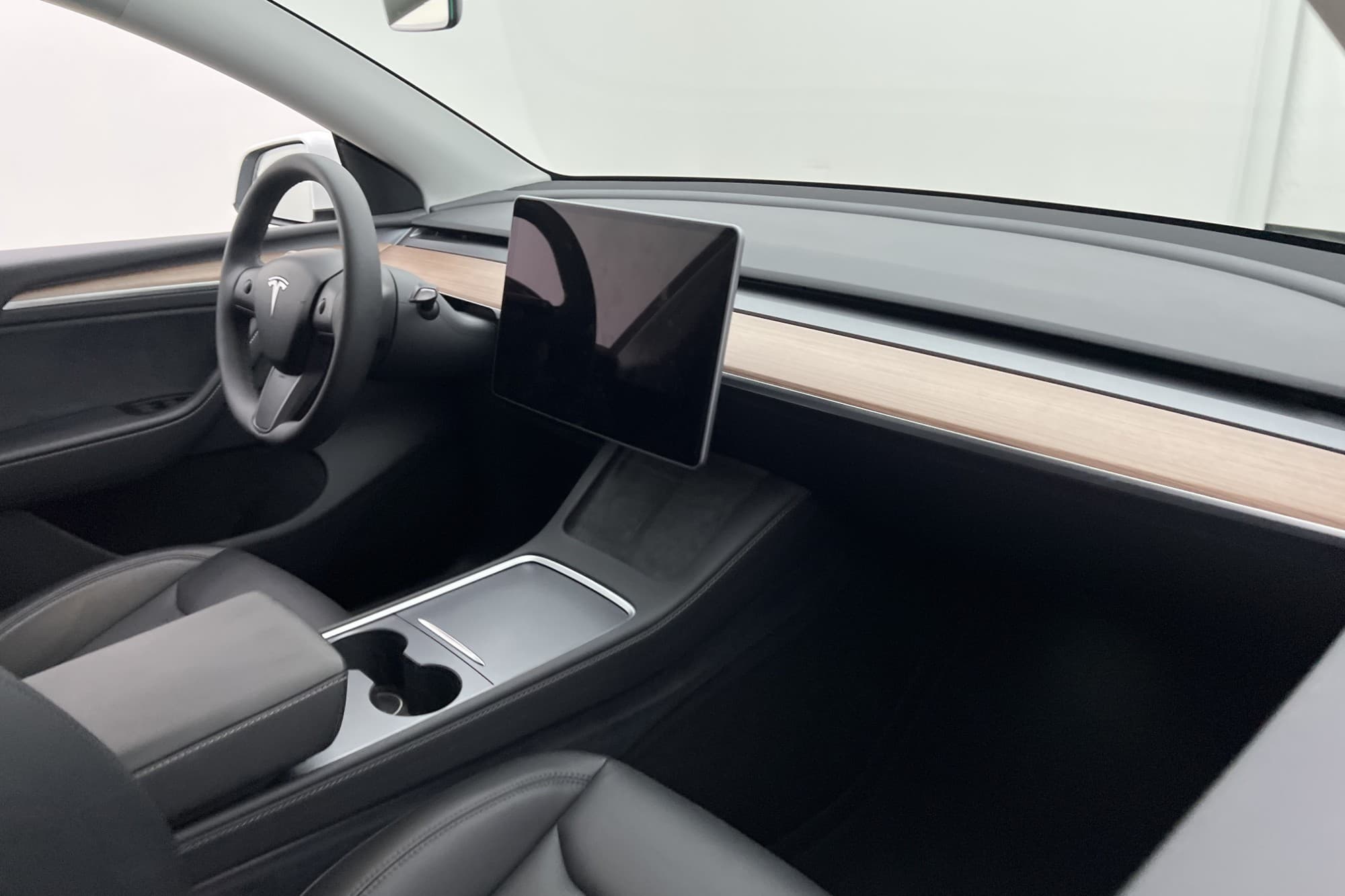 Tesla Model Y Long Range AWD Svensksåld Drag Autopilot