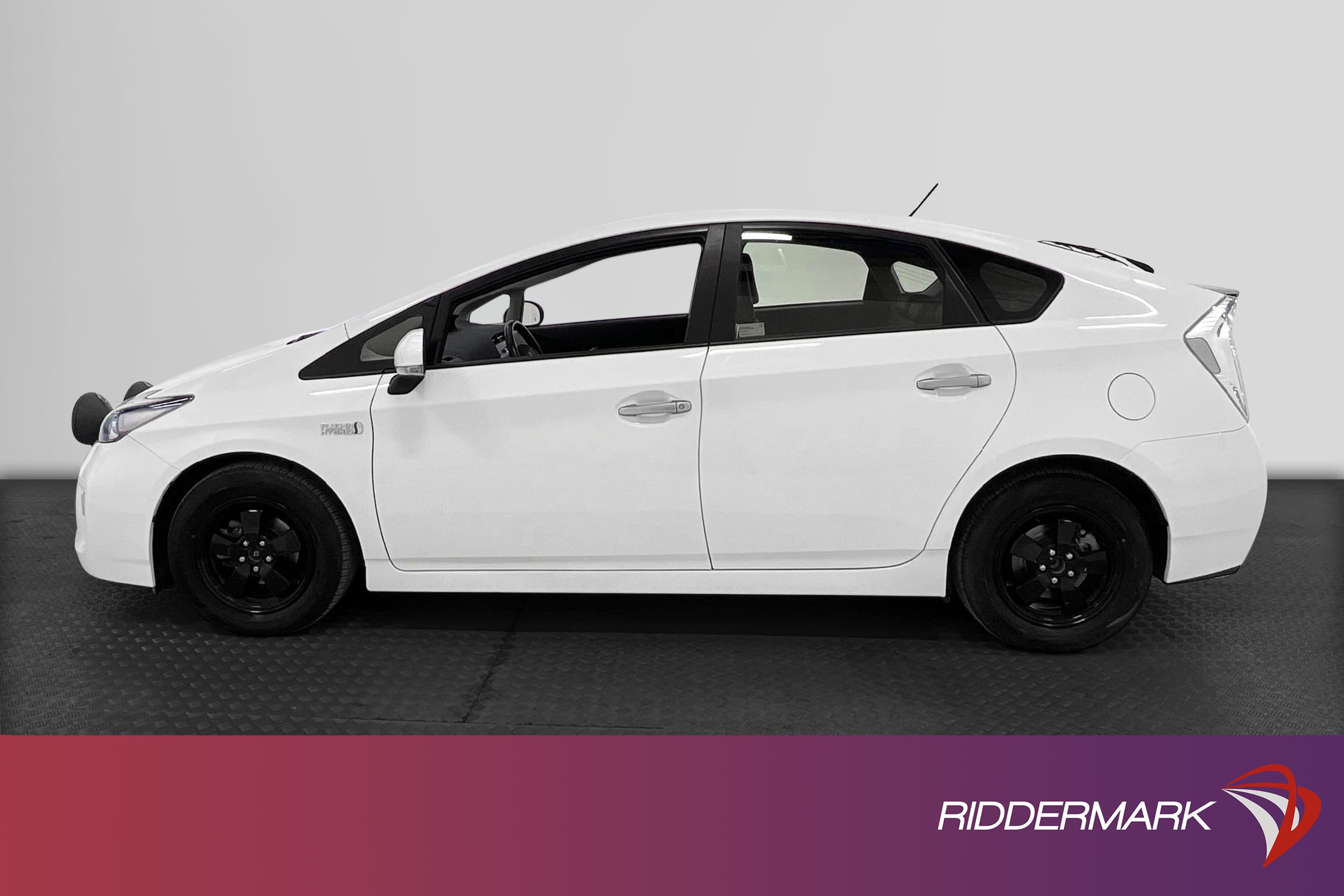 Toyota Prius Plug-in Hybrid 1.8 VVT-i + 3JM