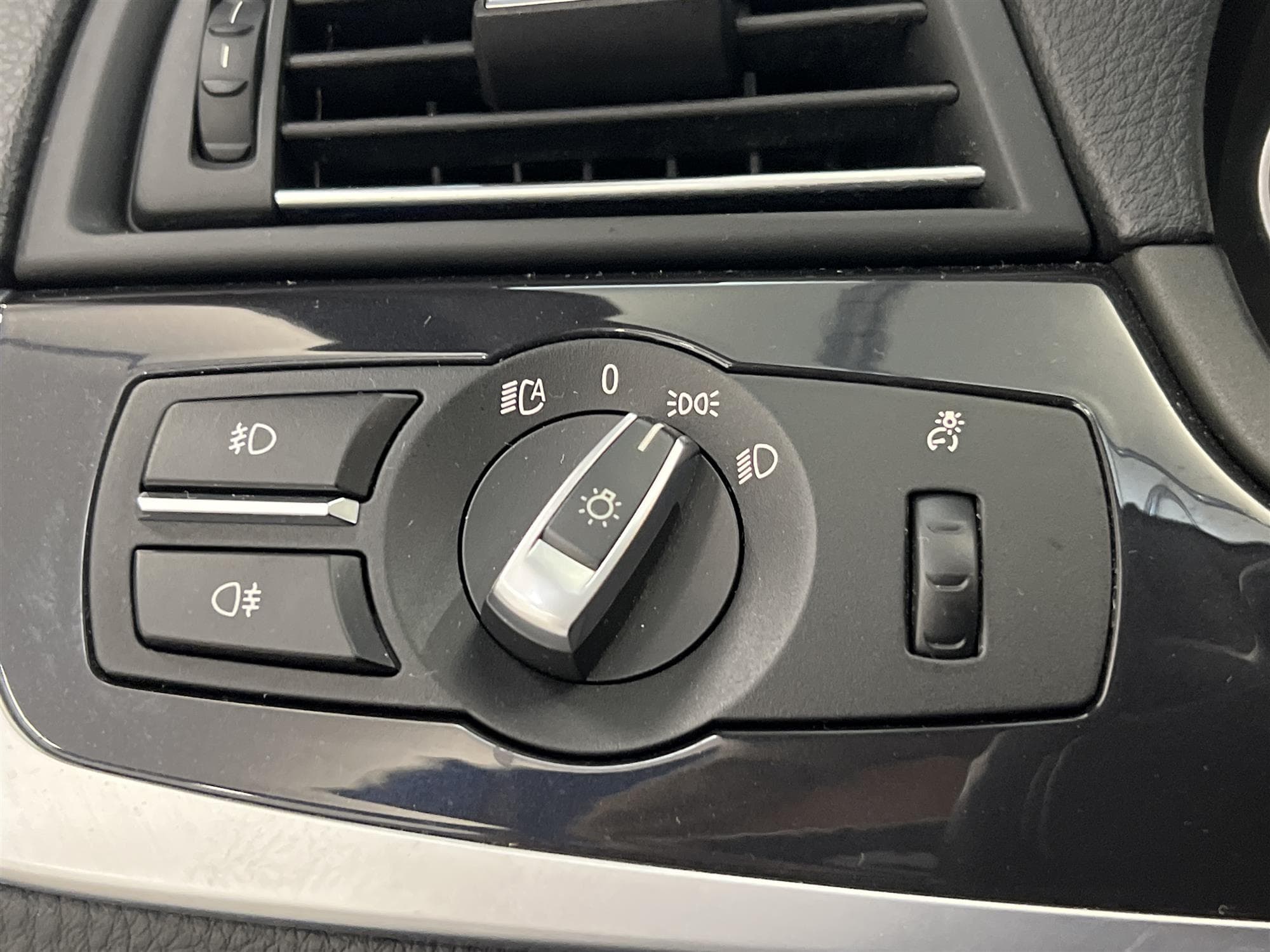 BMW 520d 184hk Touring  Värmare Nyservad PDC 0.45l/mil