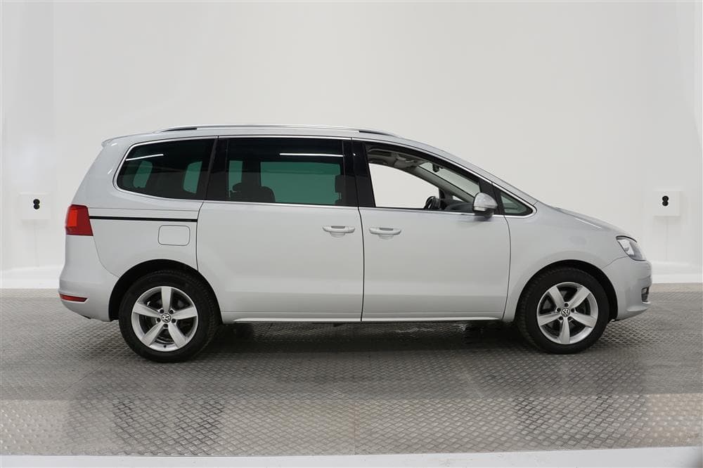 Volkswagen Sharan TDI 4M 140hk 7sits Pano B-Kamera Navi Dragexteriör
