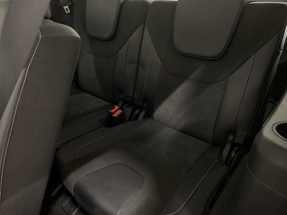 Ford S-MAX 2.0 TDCi AWD 180hk 7-Sits Titanium D-värm Panointeriör
