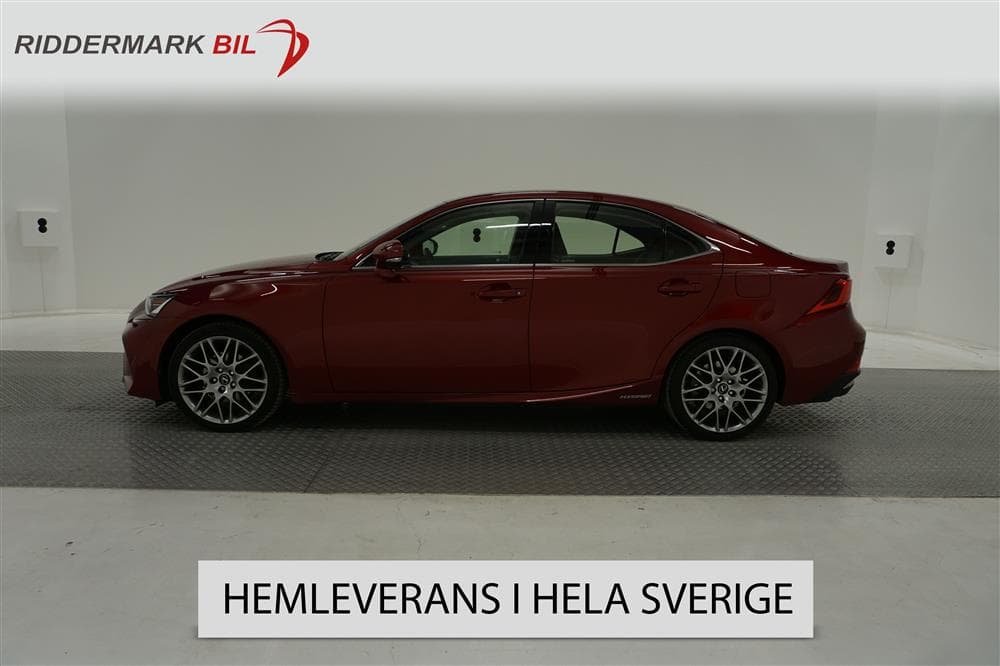 Lexus IS