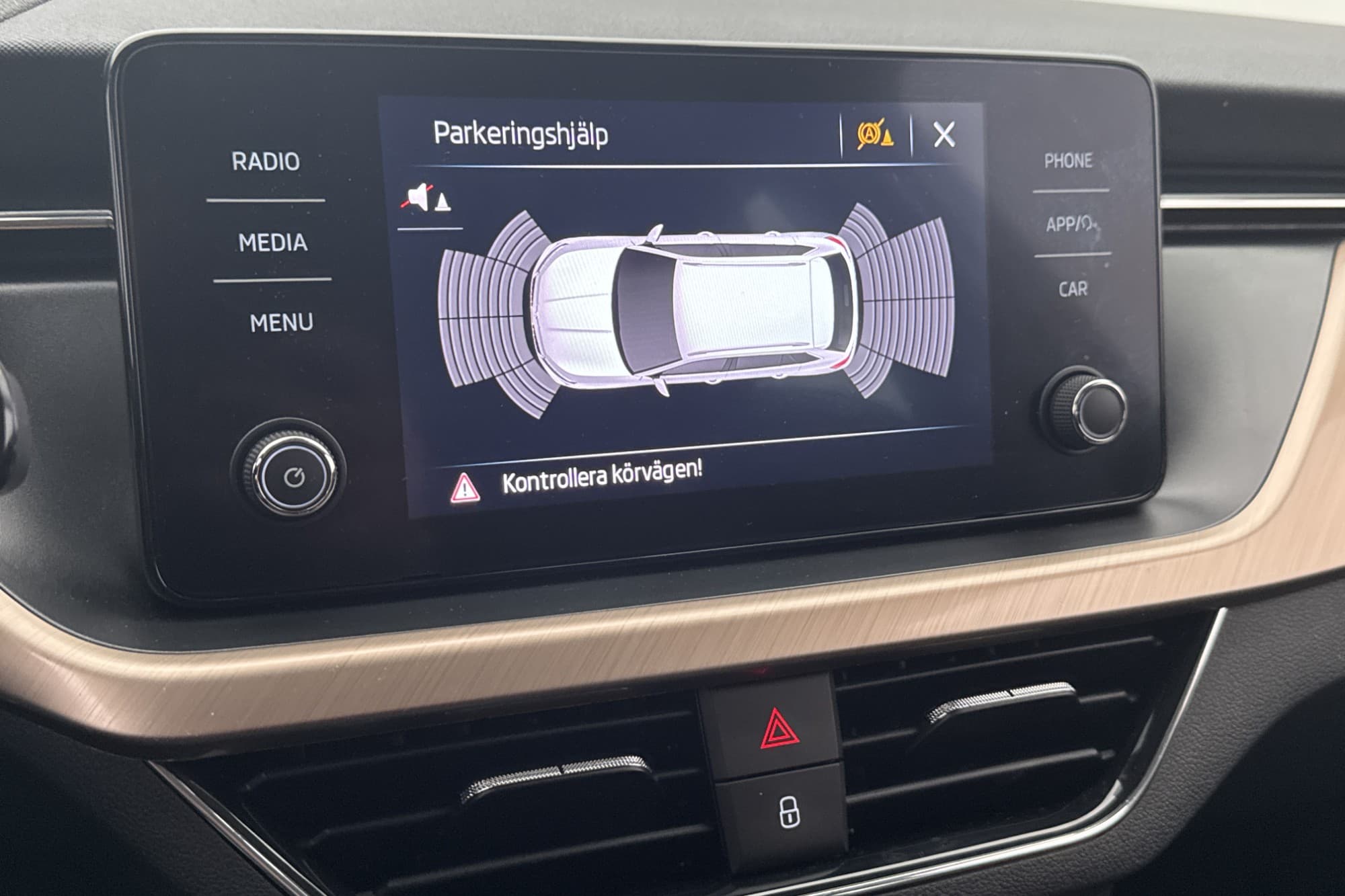 Skoda Kamiq TSI 110hk Style CarPlay  Sensorer Adaptiv-fart