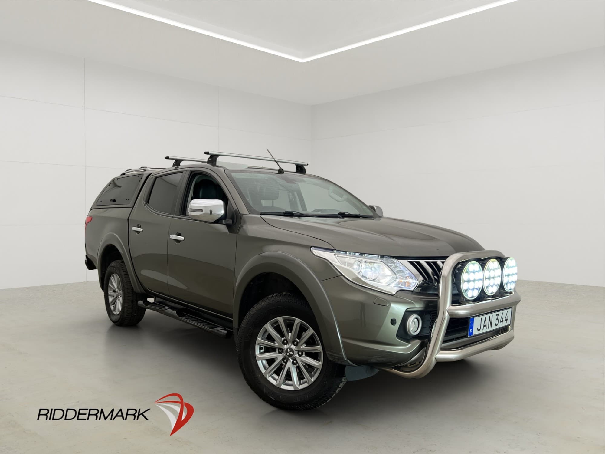 Mitsubishi L200