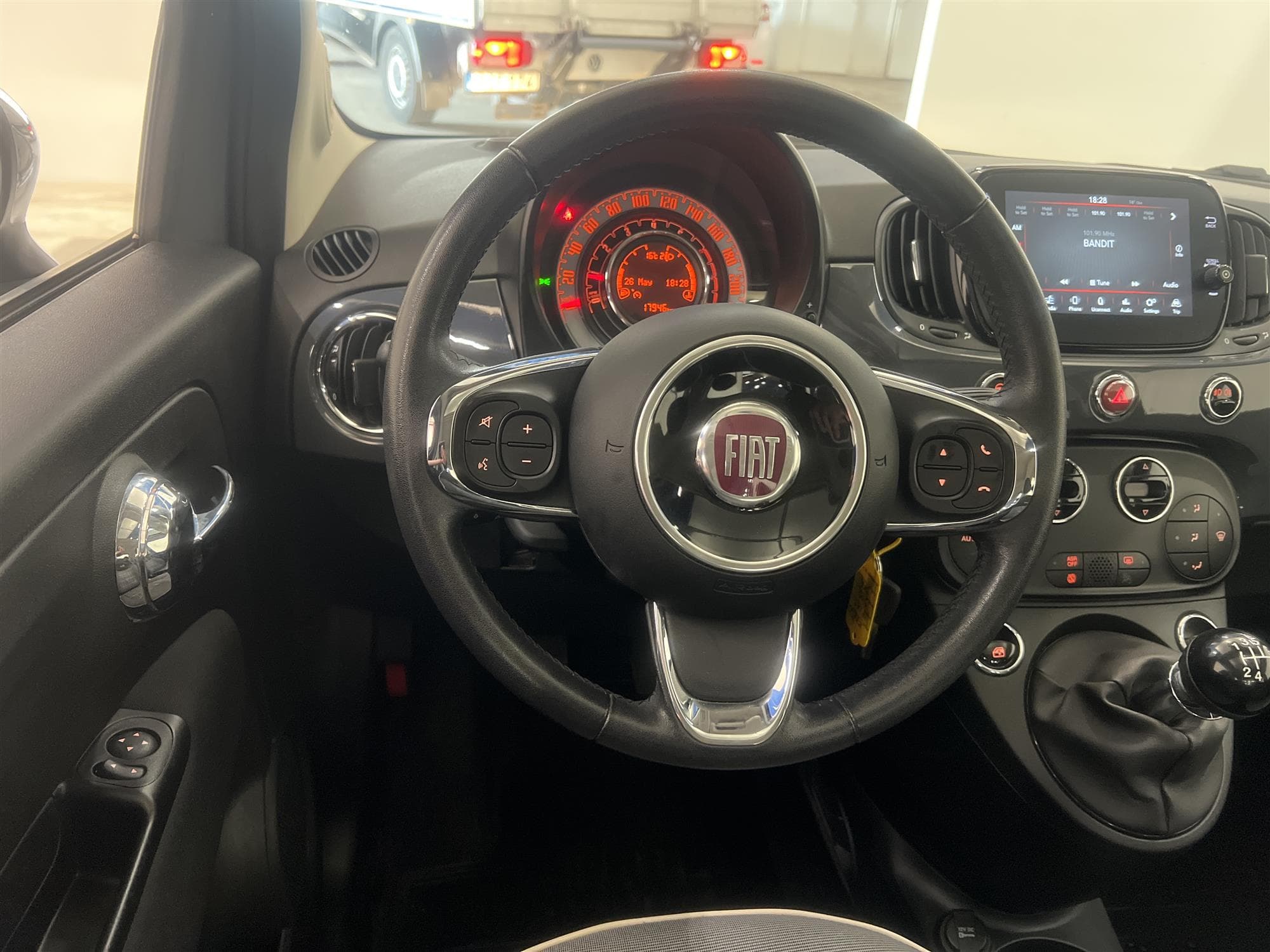 Fiat 500 1.2 69hk Panoramaglastak PDC 738kr Skatt Ny Kamrem