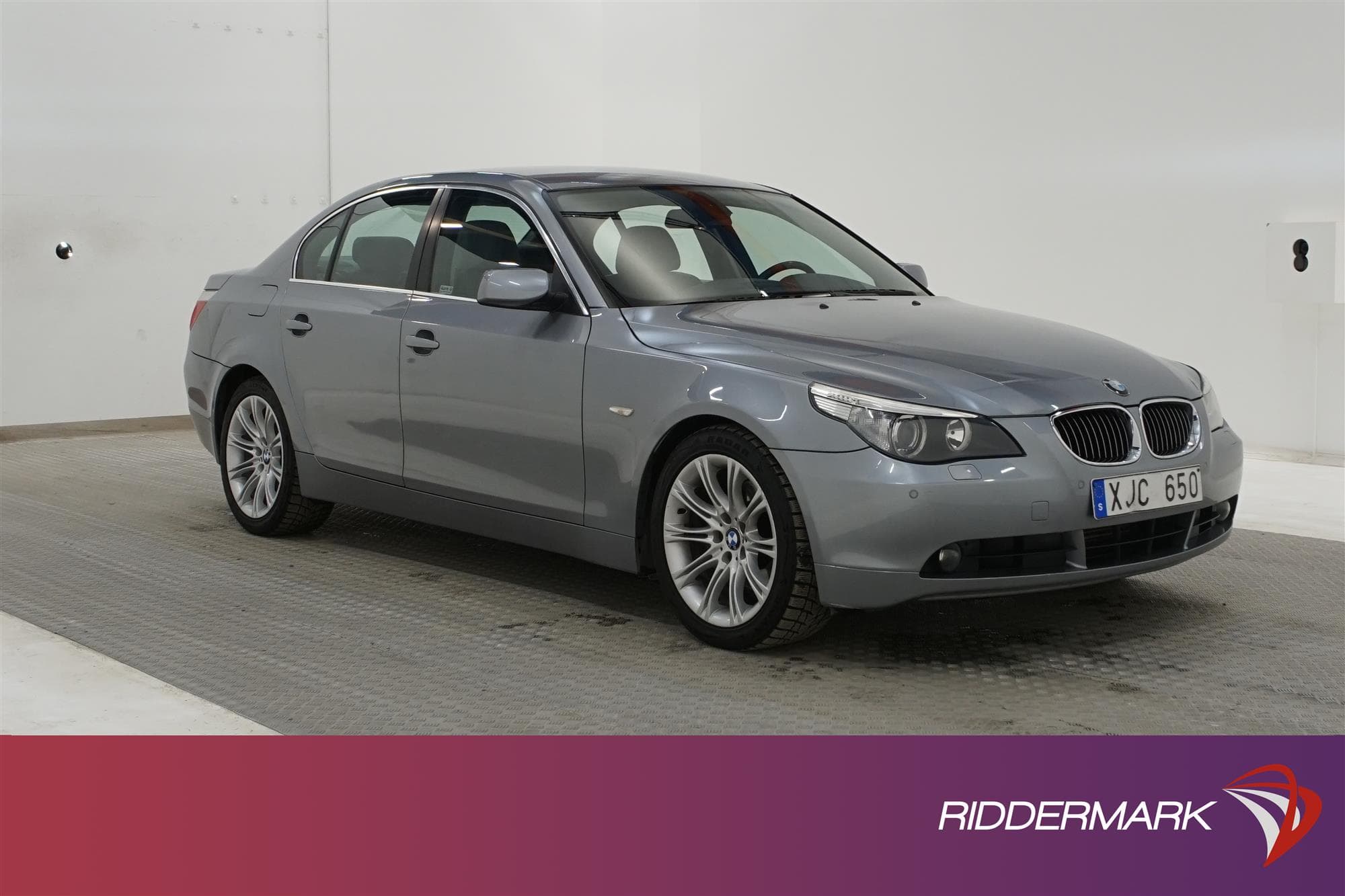 BMW 525i 218hk
