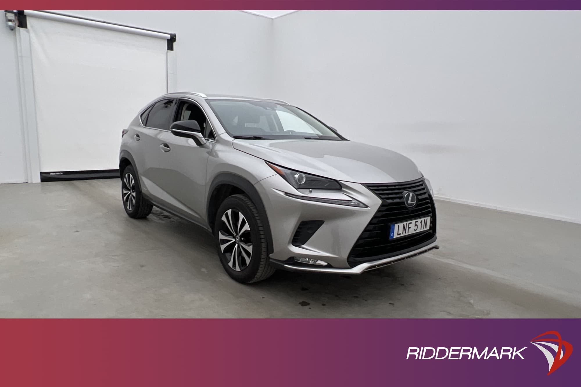 Lexus NX 300h AWD