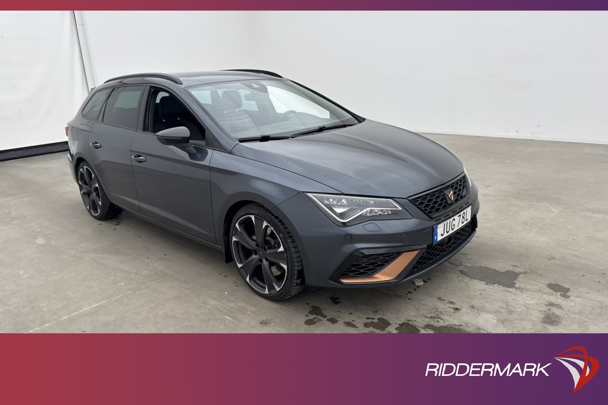 SEAT León Cupra ST 4Drive Pano Cockpit DCC Beats Kamera Navi