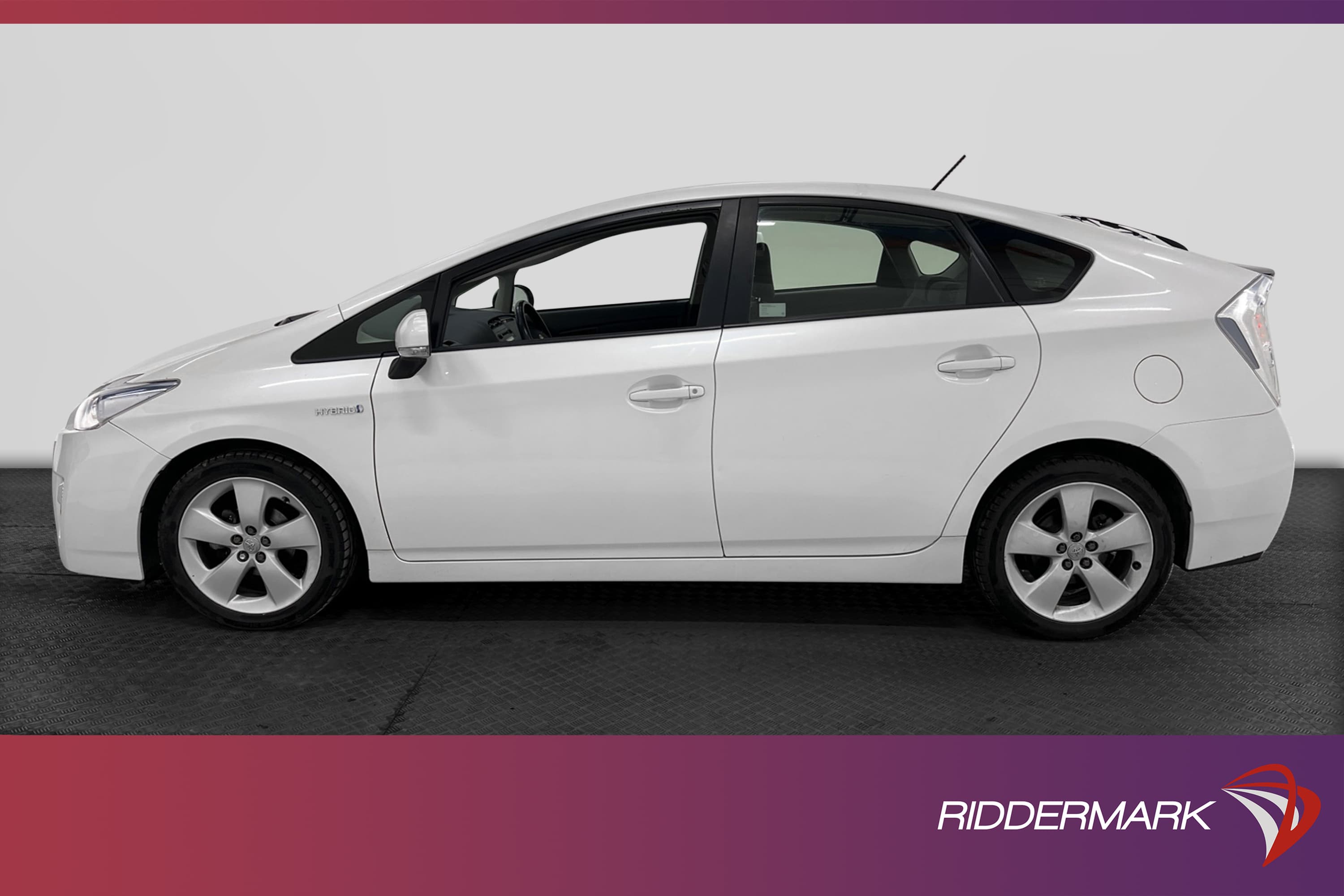 Toyota Prius 1.8 136hk Business Hybrid