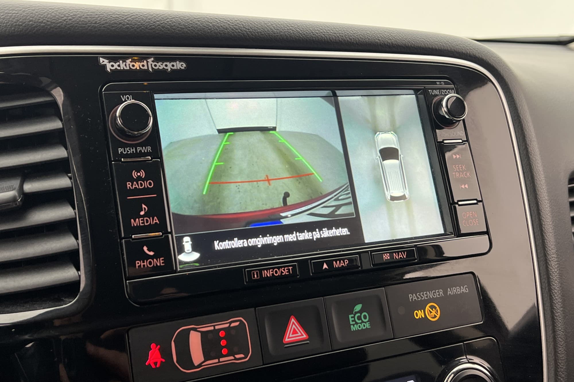 Mitsubishi Outlander PHEV 203hk Business Skinn Navi 360 Drag