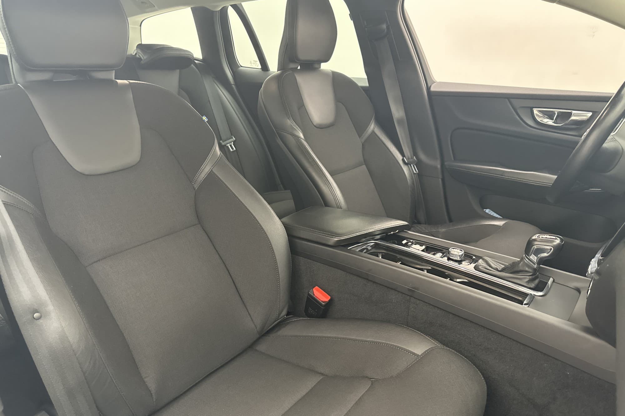 Volvo V60 D3 Momentum VOC Värmare Kamera CarPlay Navi