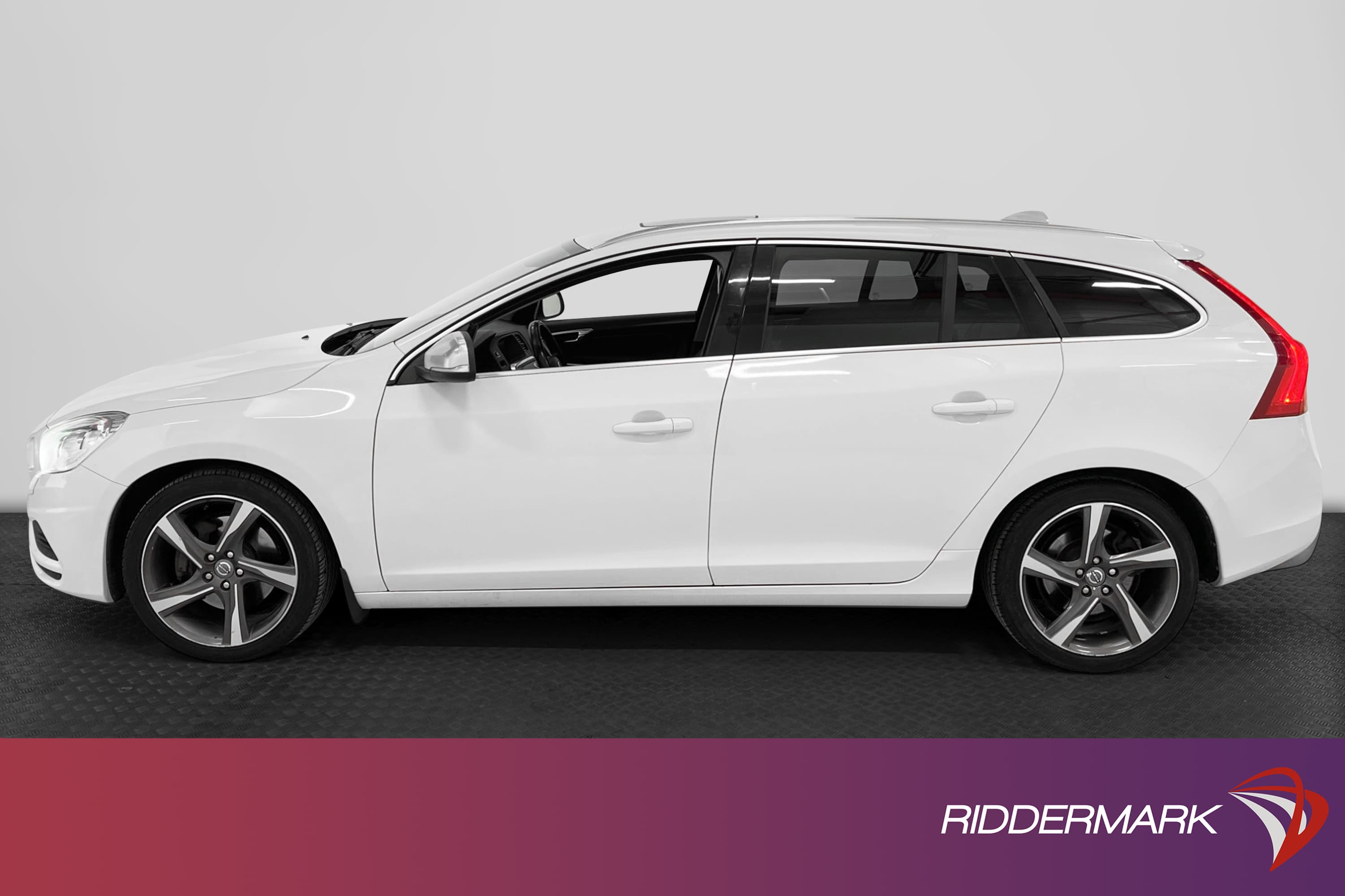 Volvo V60 D5 215hk AWD