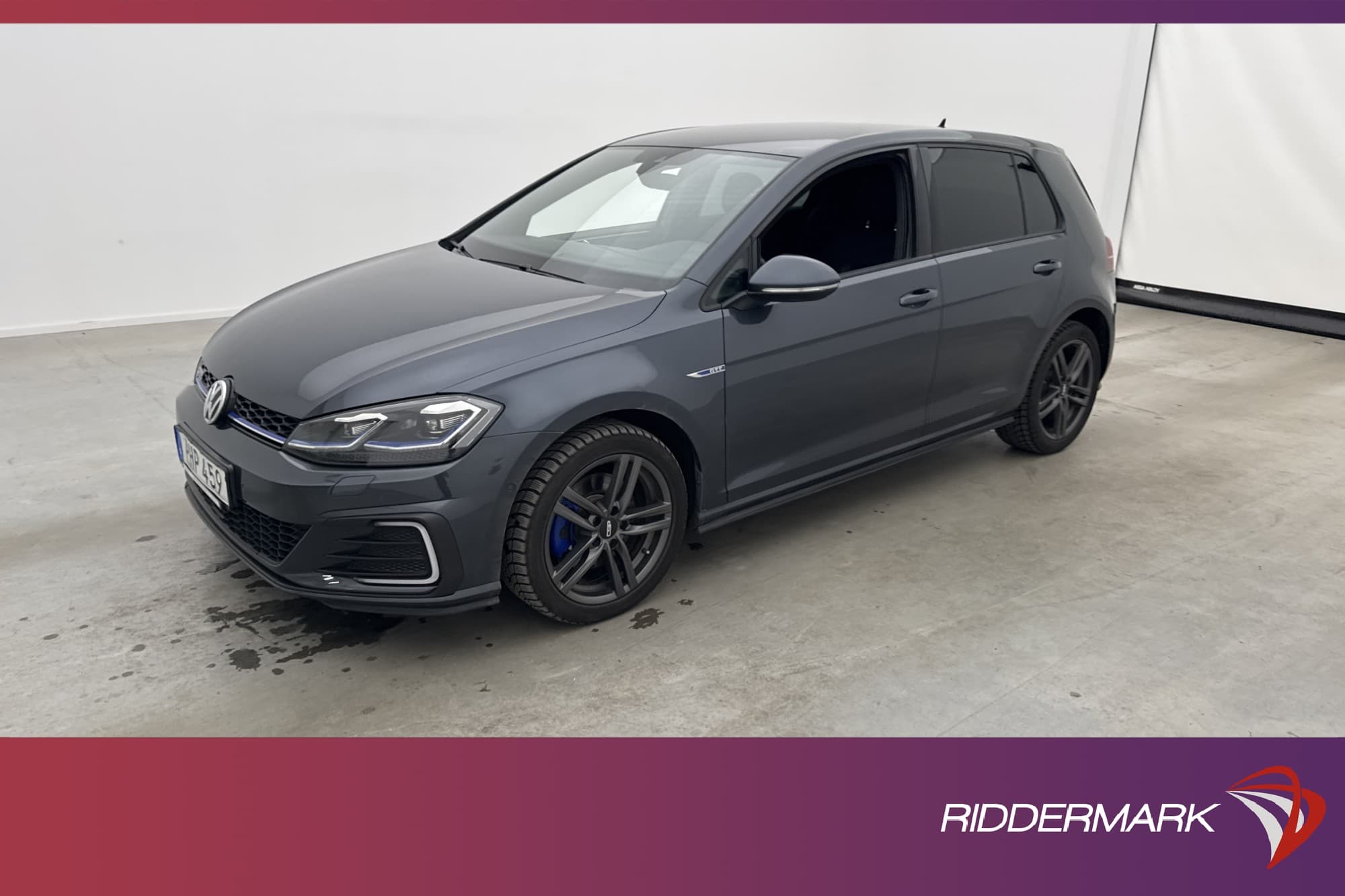 Volkswagen Golf GTE 204hk