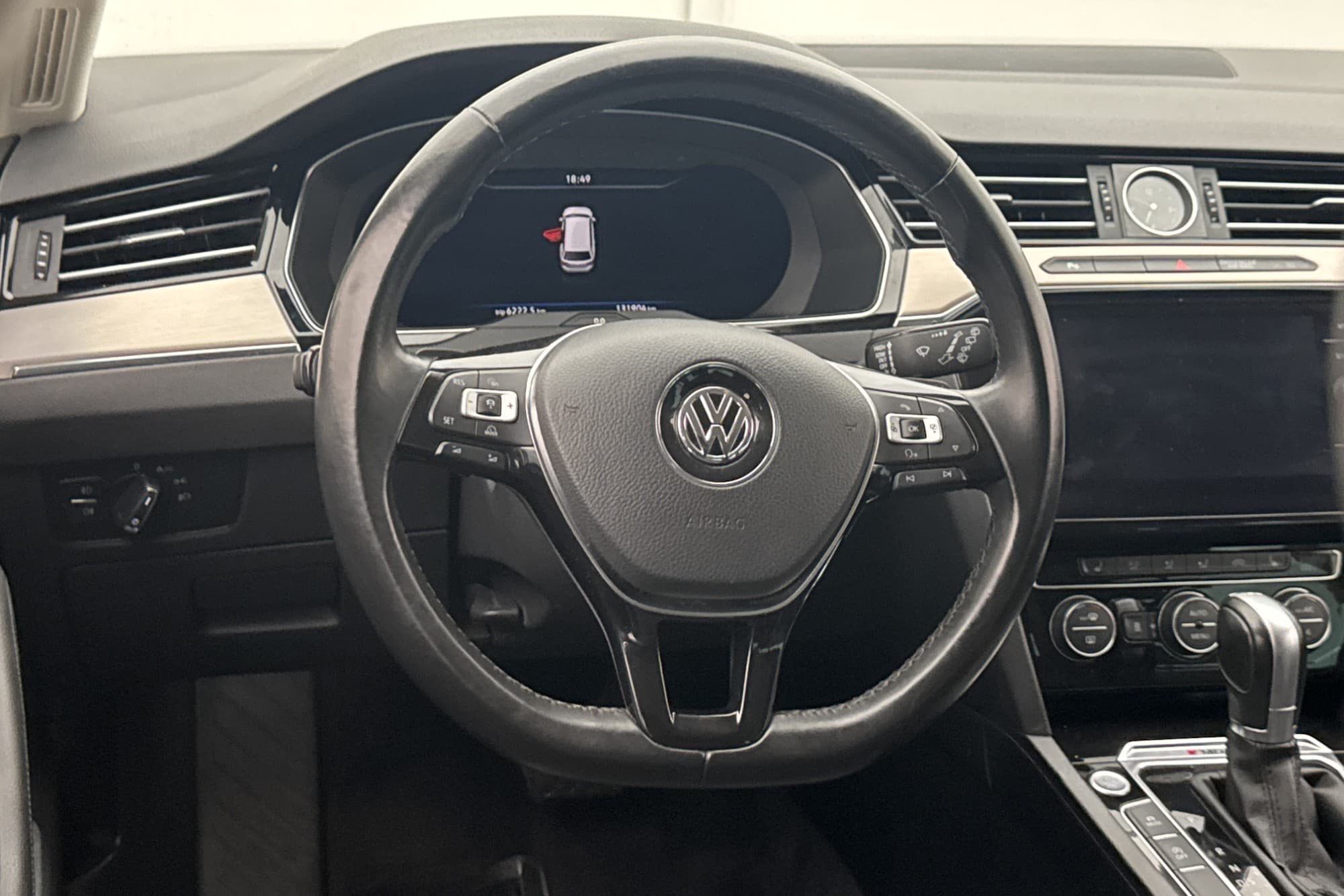 Volkswagen Passat TDI 4M R-Line Cockpit D-Värmare Skinn Drag