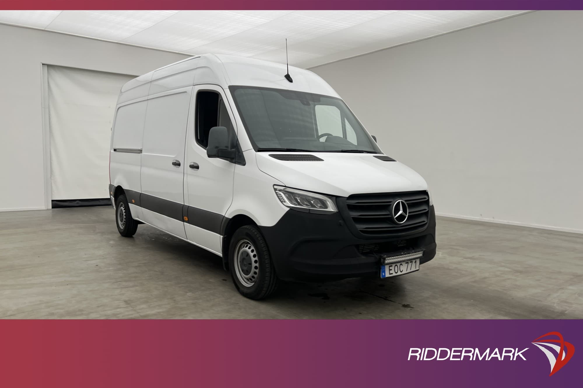 Mercedes-Benz Sprinter L2H2 211 Värmare 3-Sits LED B-Kamera
