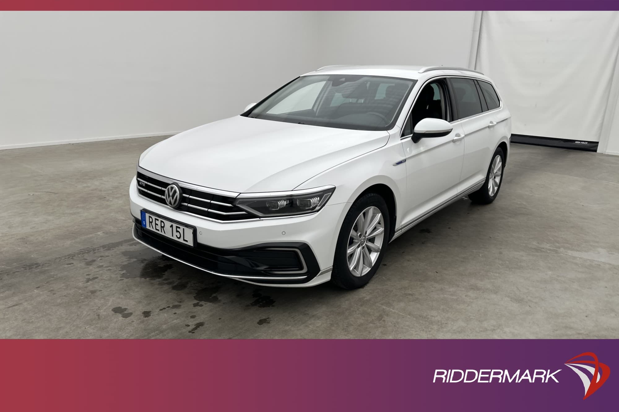 Volkswagen Passat GTE 218hk