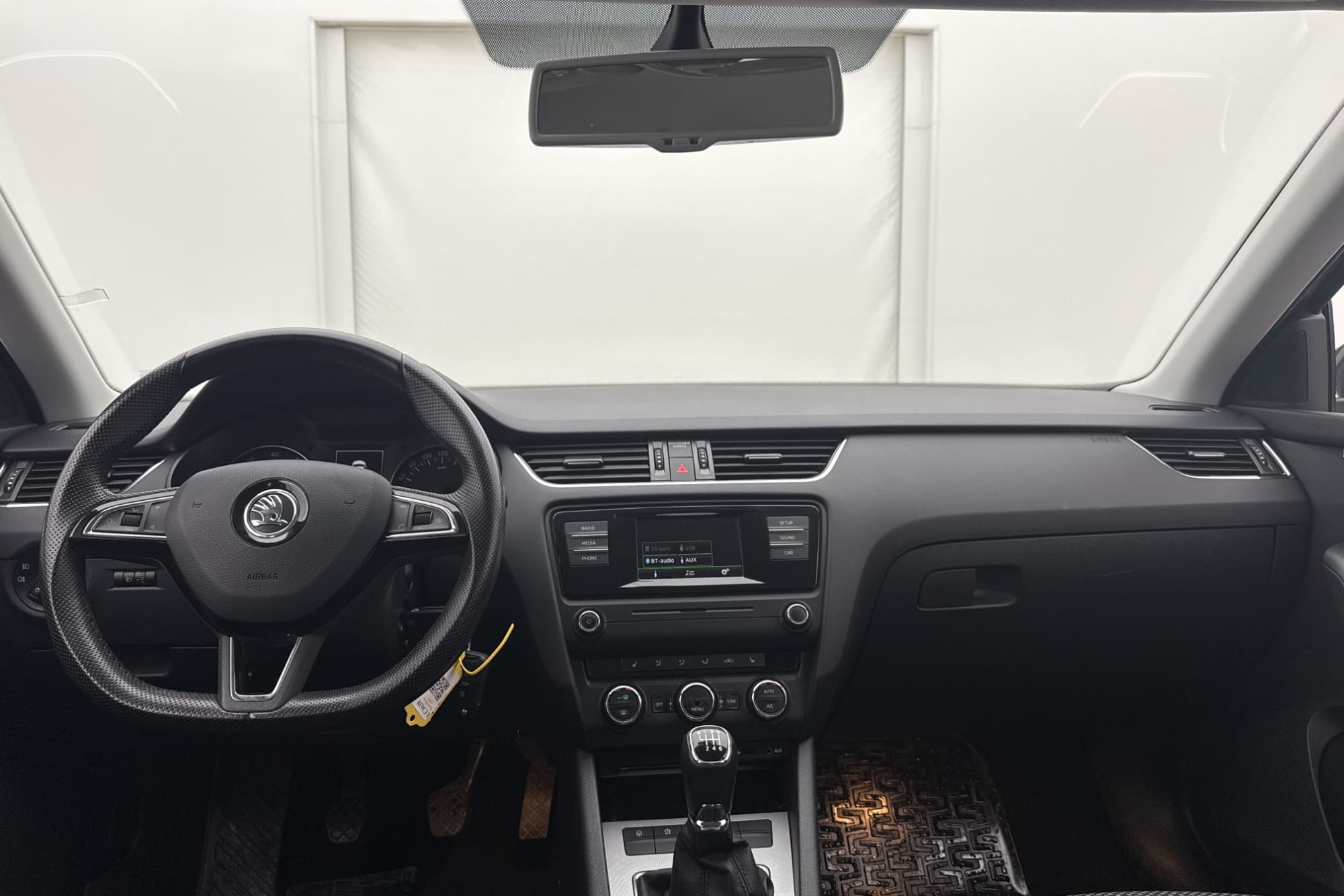 Skoda Octavia Kombi TSI 110hk Sensorer Farthållare Bluetooth