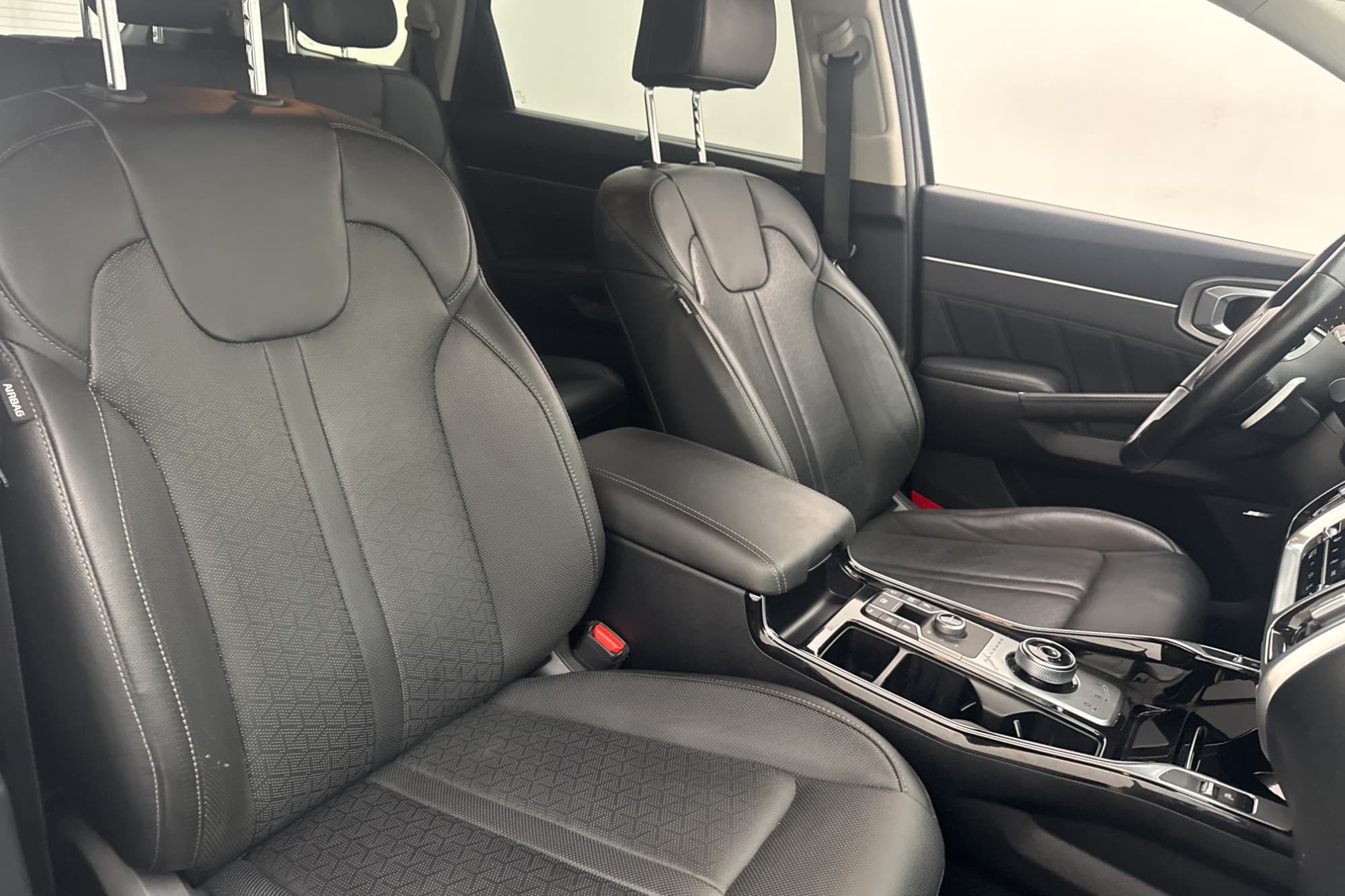 Kia Sorento PHEV AWD 265hk Advance 7-Sits BOSE Kamera Skinn