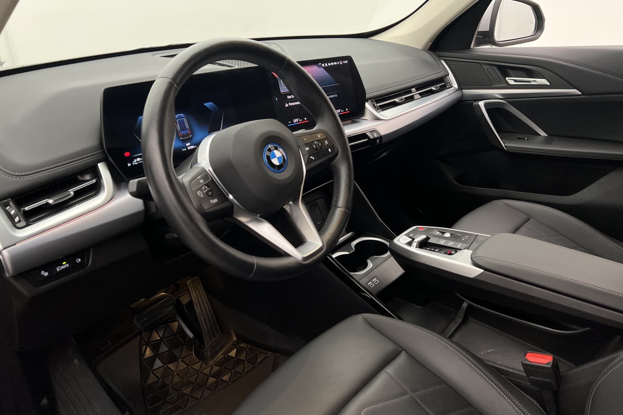 BMW X1 xDrive25e 245hk X-Line Kamera Navi Skinn CarPlay