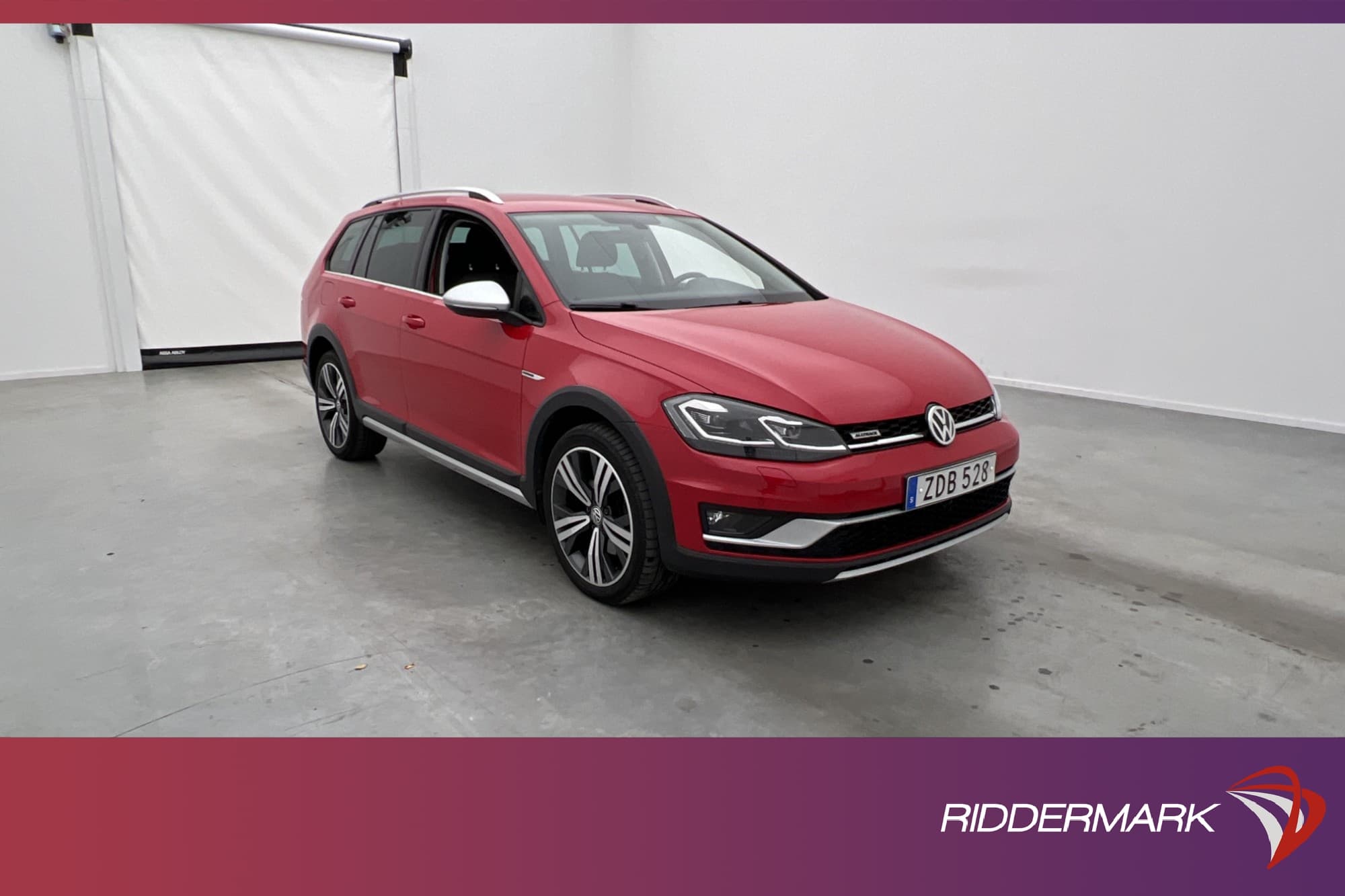 Volkswagen Golf Alltrack TSI 4M 180hk