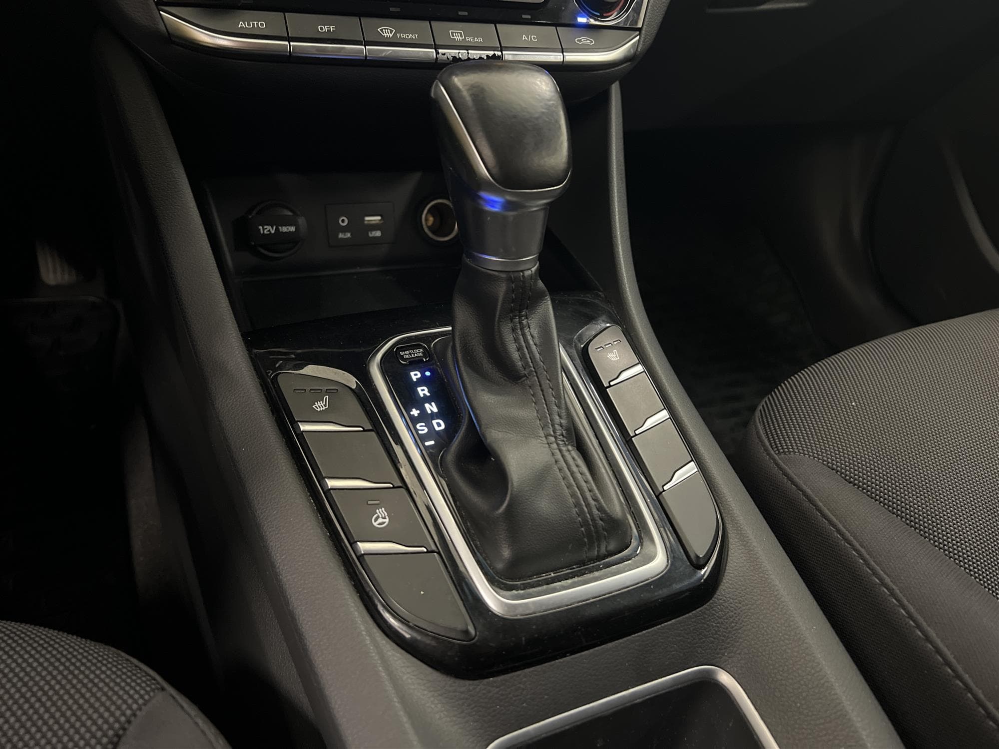 Hyundai Ioniq Hybrid 1.6 141hk B-Kamera Adaptiv 360kr Skatt