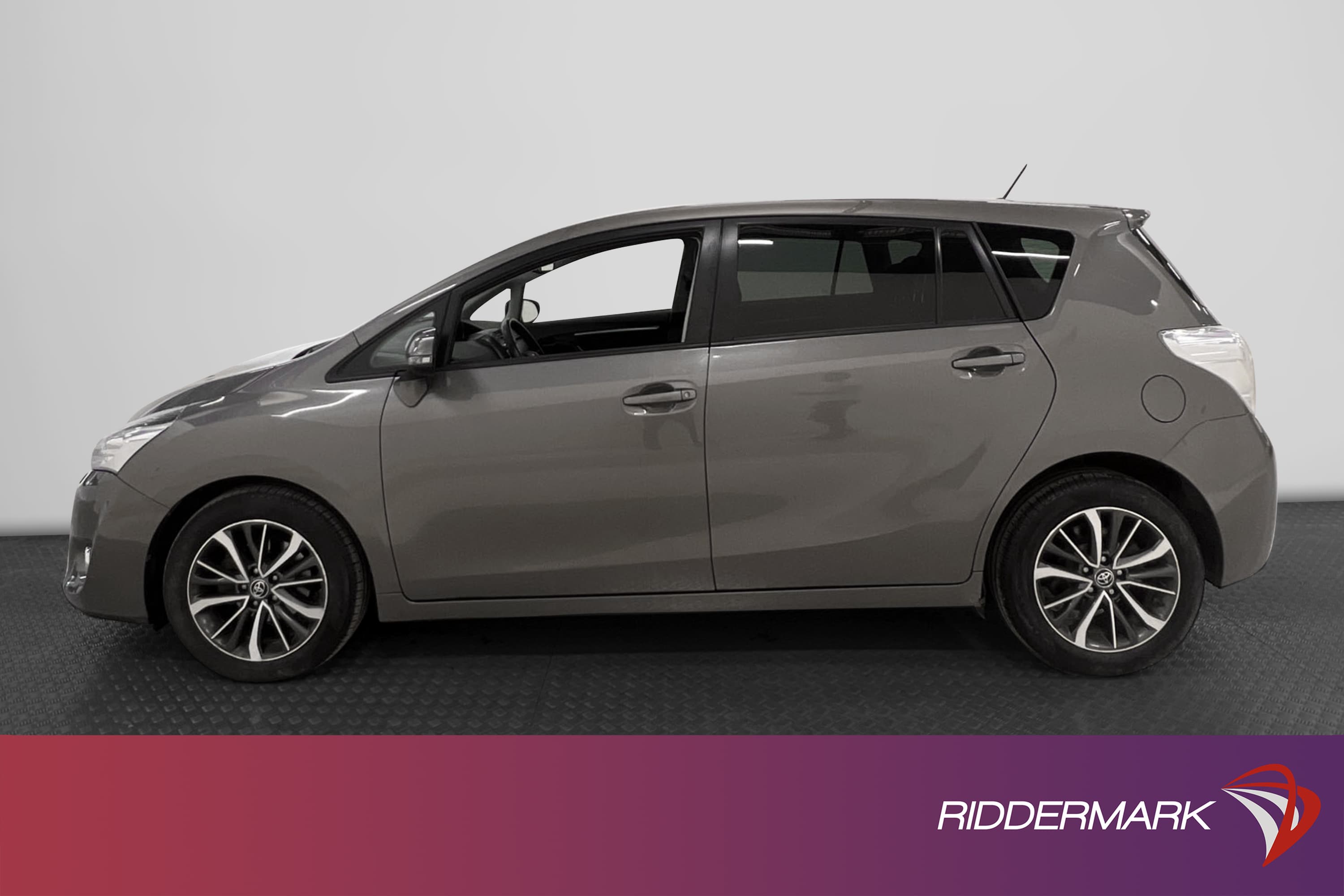 Toyota Verso 1.6 111hk 7 Sits