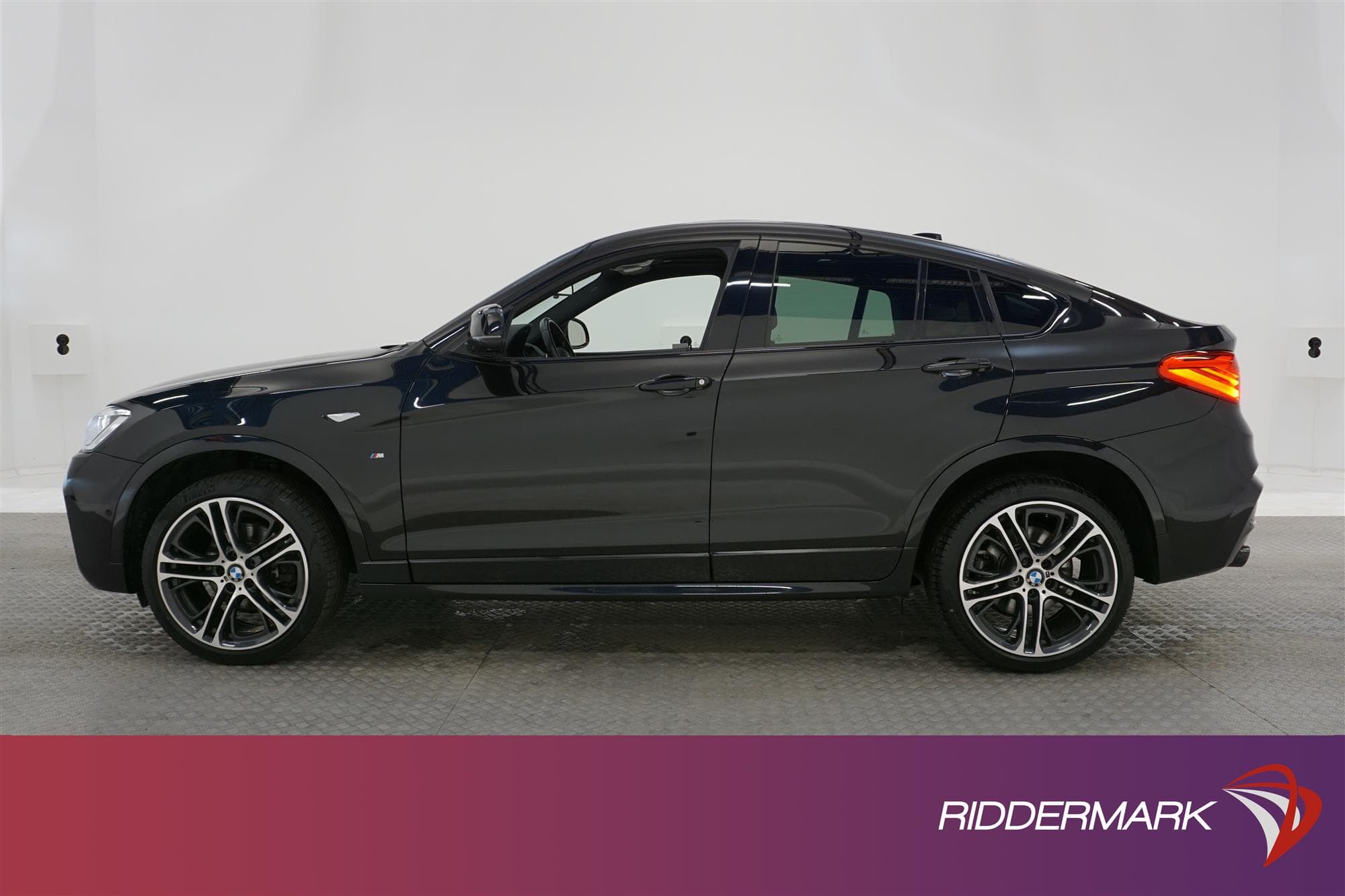BMW X4  xDrive35d 313hk M Sport 1 Brukare T-Lucka HUD D-Värm