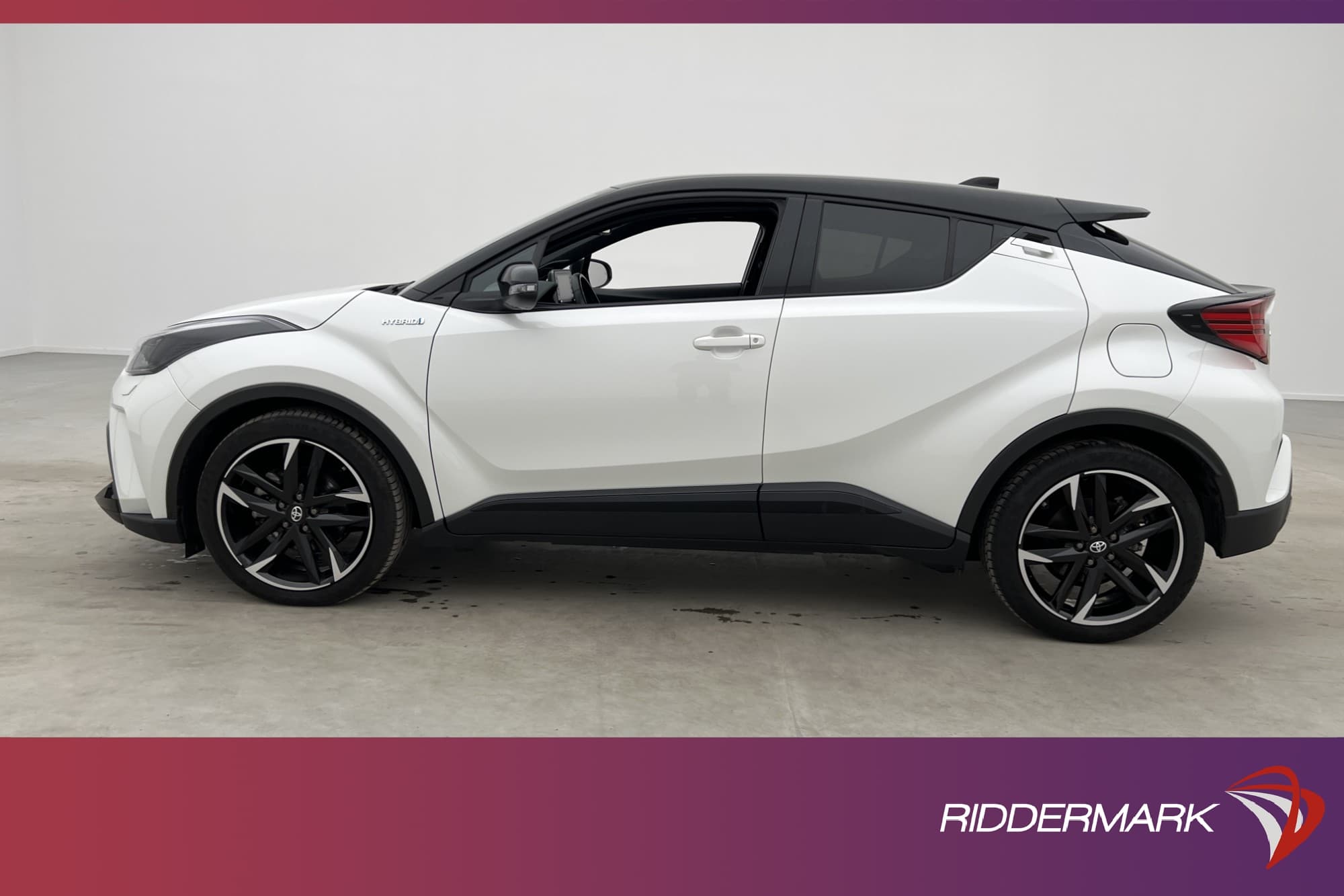 Toyota C-HR Hybrid CVT 184hk