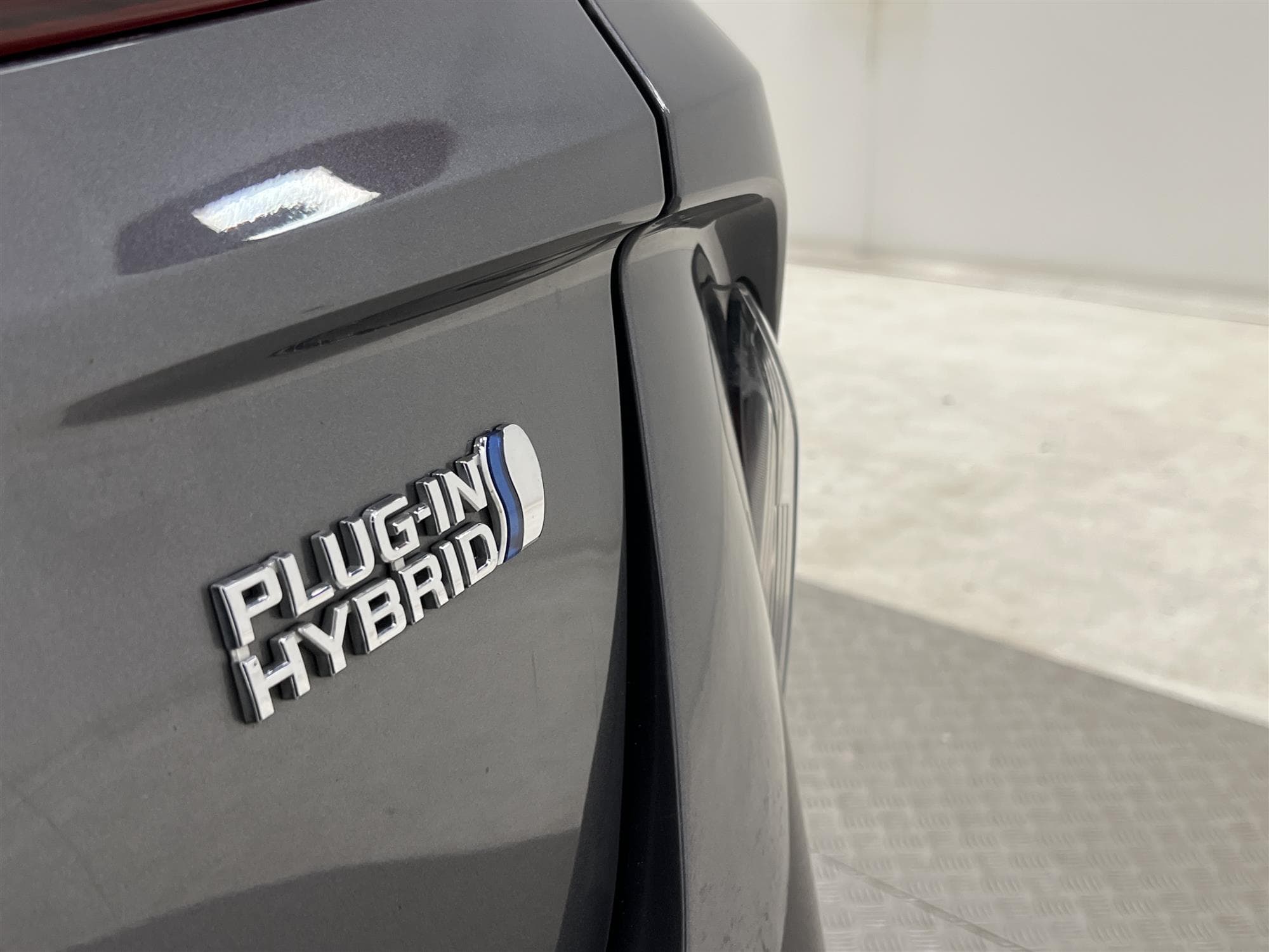 Toyota Prius 1.8 Plug-In 123hk Backkamera Navi Head up MVärm