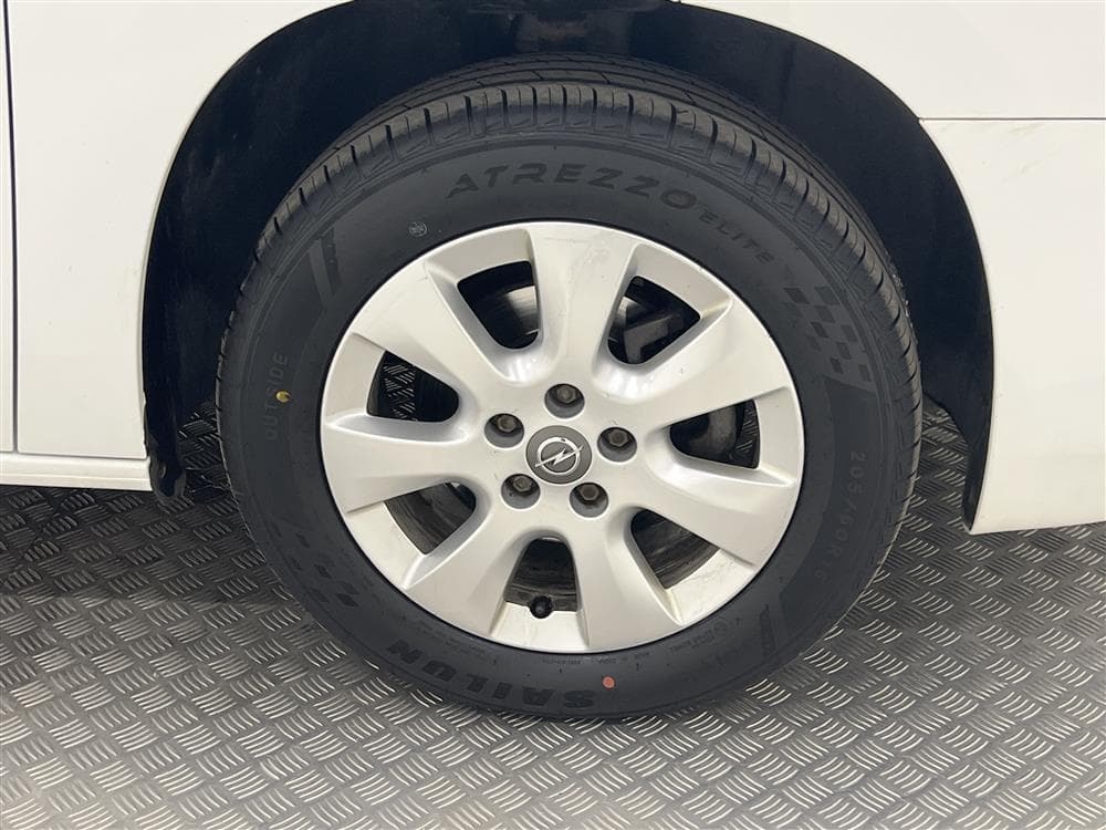 Opel Combo 1.5 CDTI Eu6 100hk PDC Navi Drag Nyservad Moms interiör