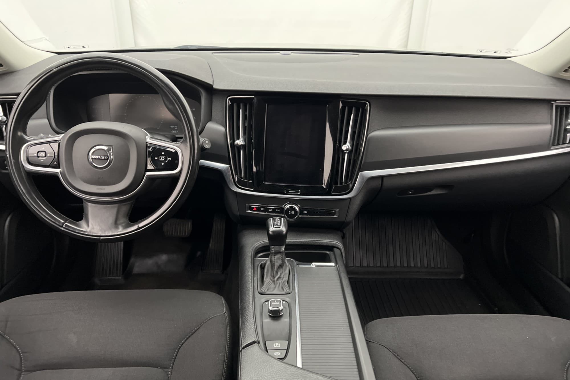 Volvo V90 D4 190hk VOC Värm Sensorer CarPlay Rattvärme Drag