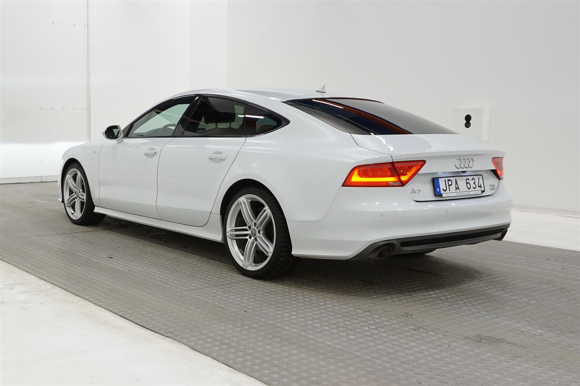 Audi A7 SB 3.0 TDI Q 204hk S-Line D-Värm B-Kamera Bose