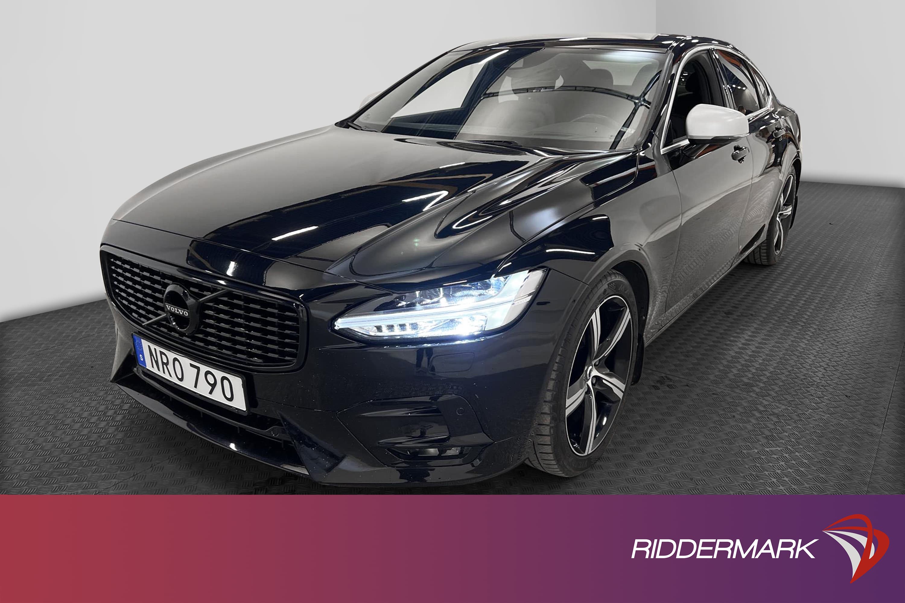 Volvo S90  D5 AWD  235hk R-Design VOC HUD Drag D-Värm Blis